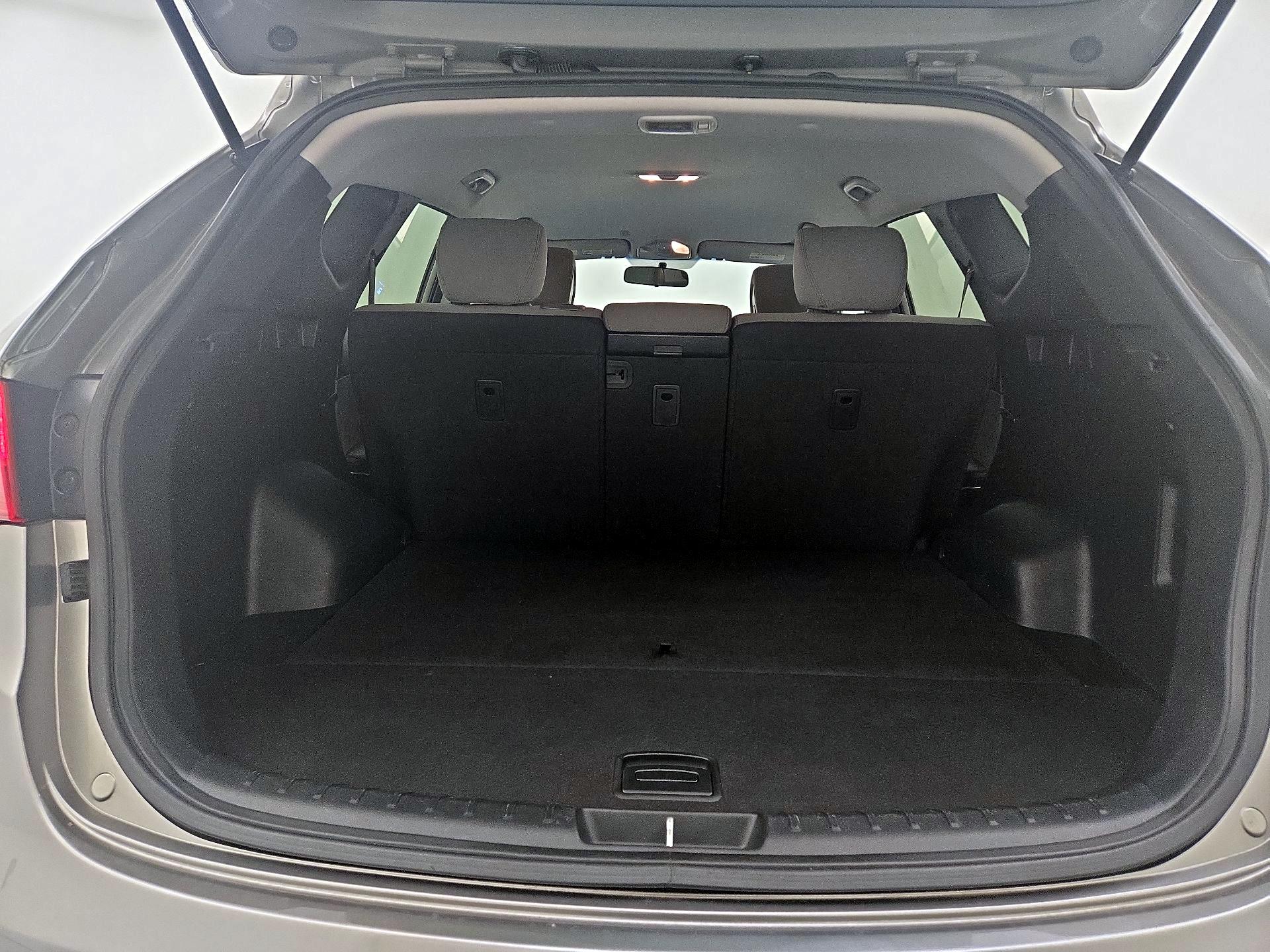 Thumbnail: 2015 Hyundai Santa Fe - 19
