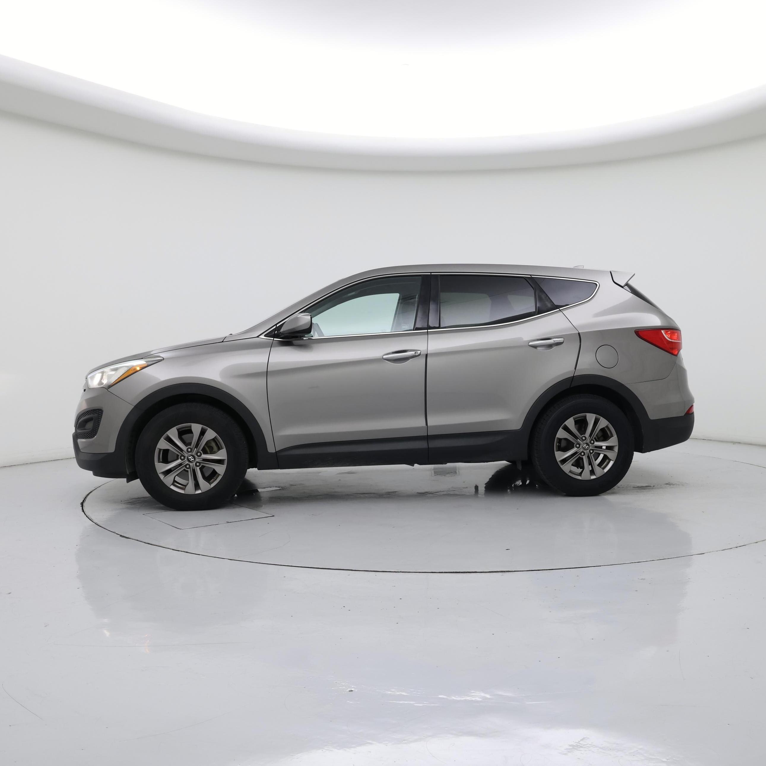 Thumbnail: 2015 Hyundai Santa Fe - 3