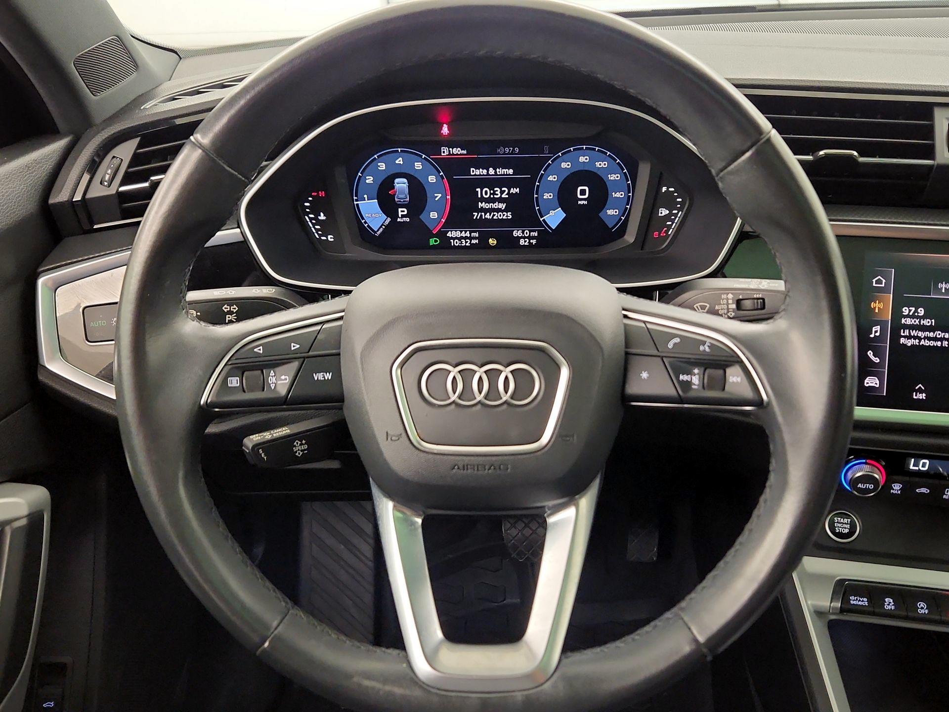 Thumbnail: 2021 Audi Q3 - 10