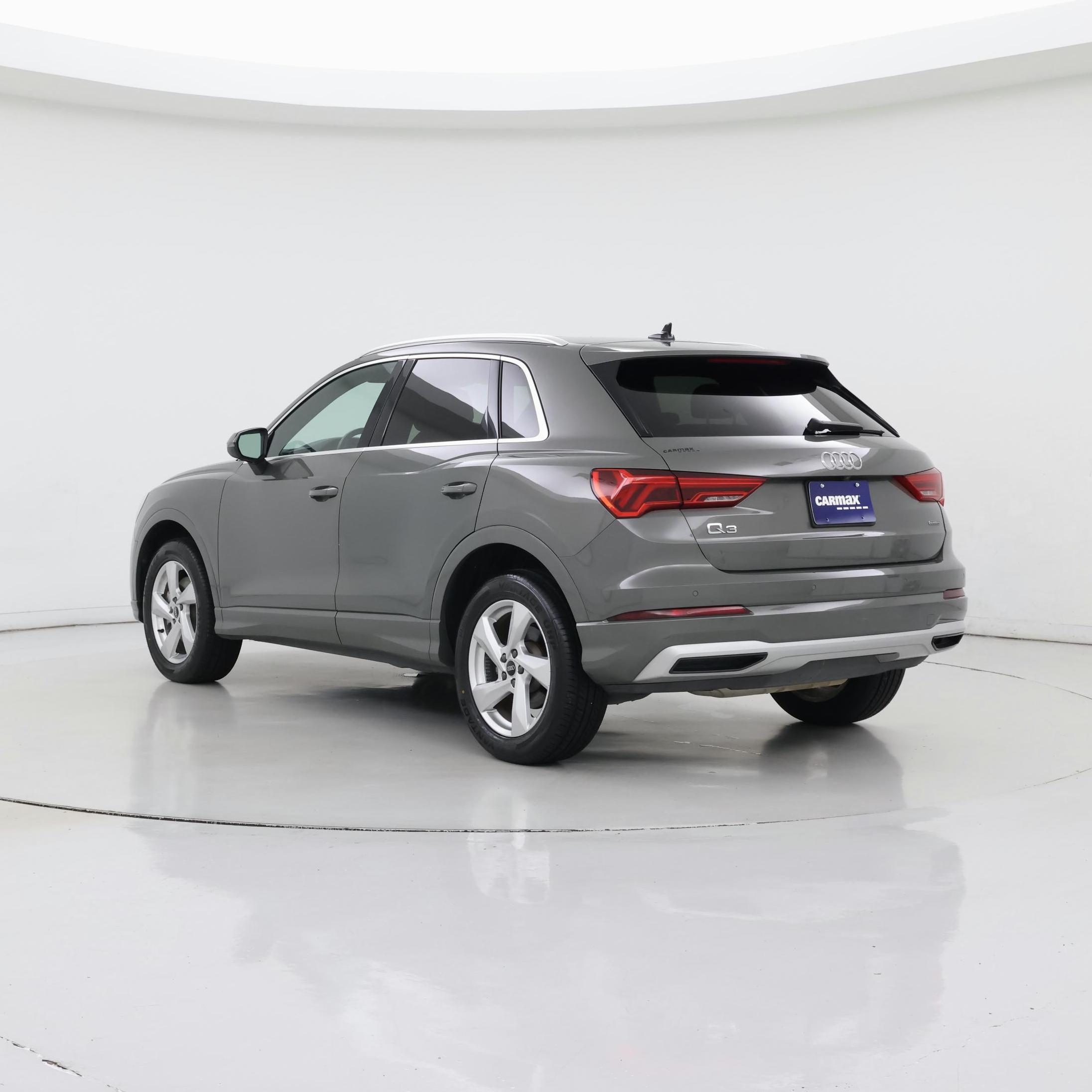 Thumbnail: 2021 Audi Q3 - 2