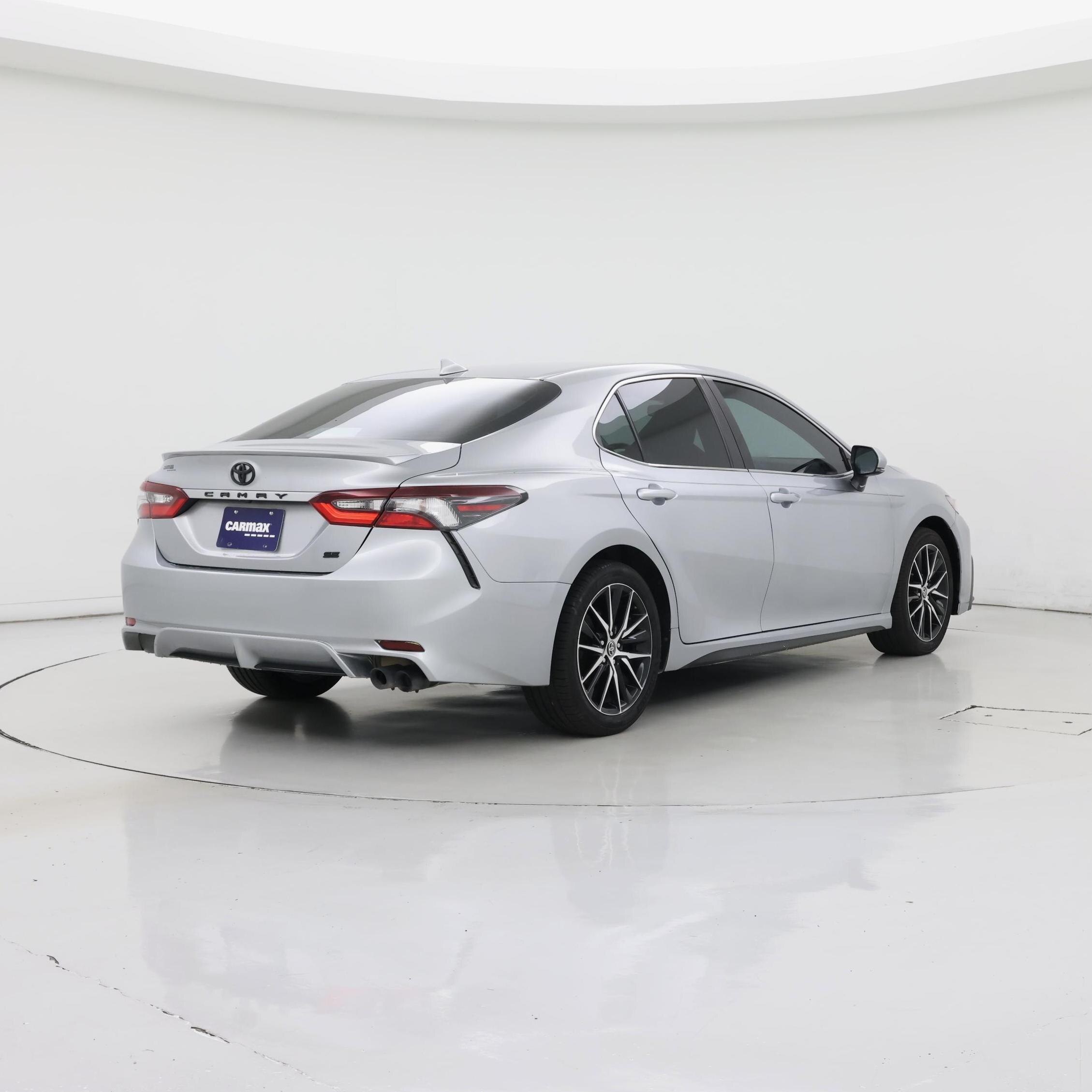 Thumbnail: 2022 Toyota Camry - 8