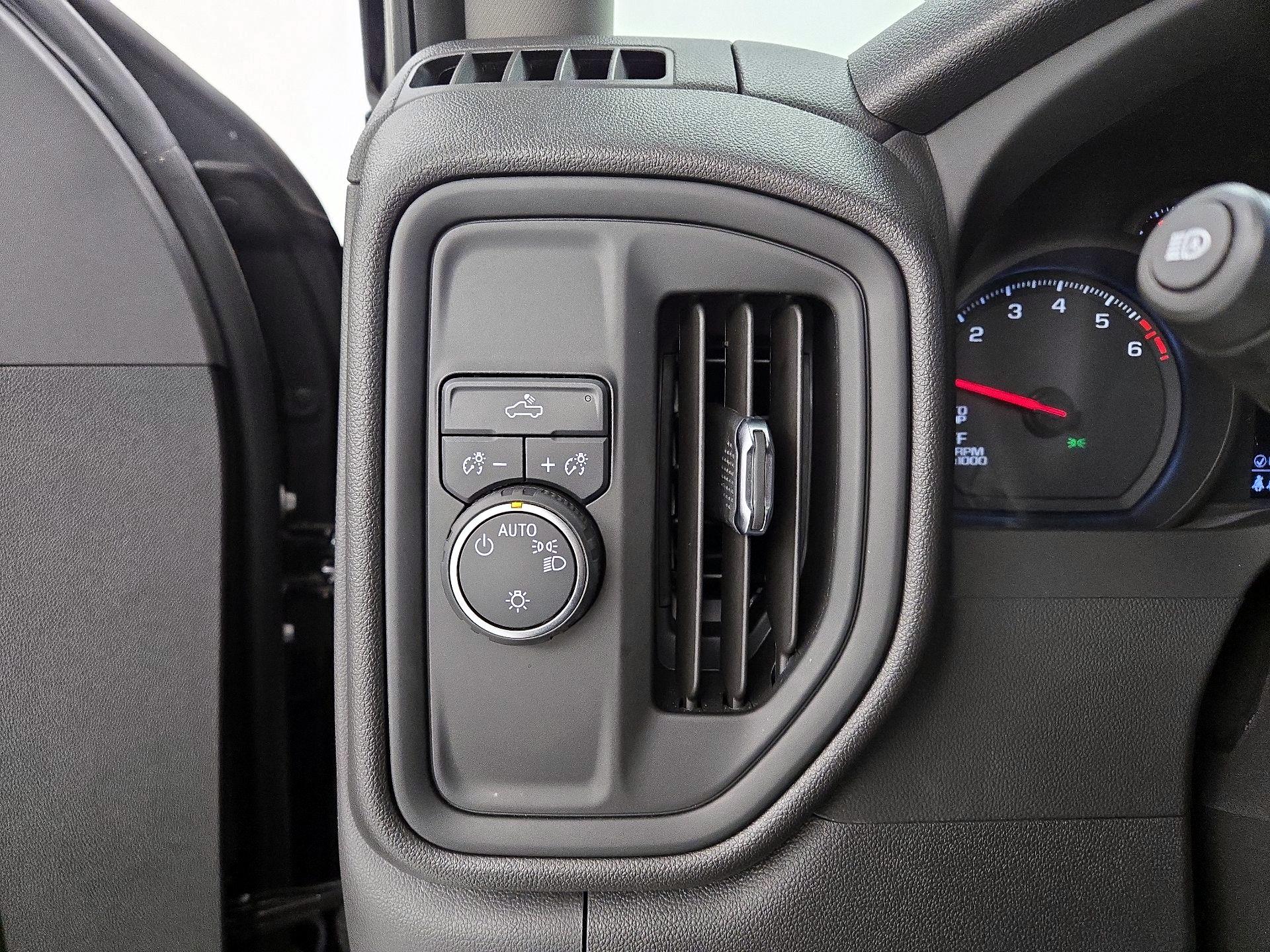 Thumbnail: 2025 Chevrolet Silverado 1500 - 13