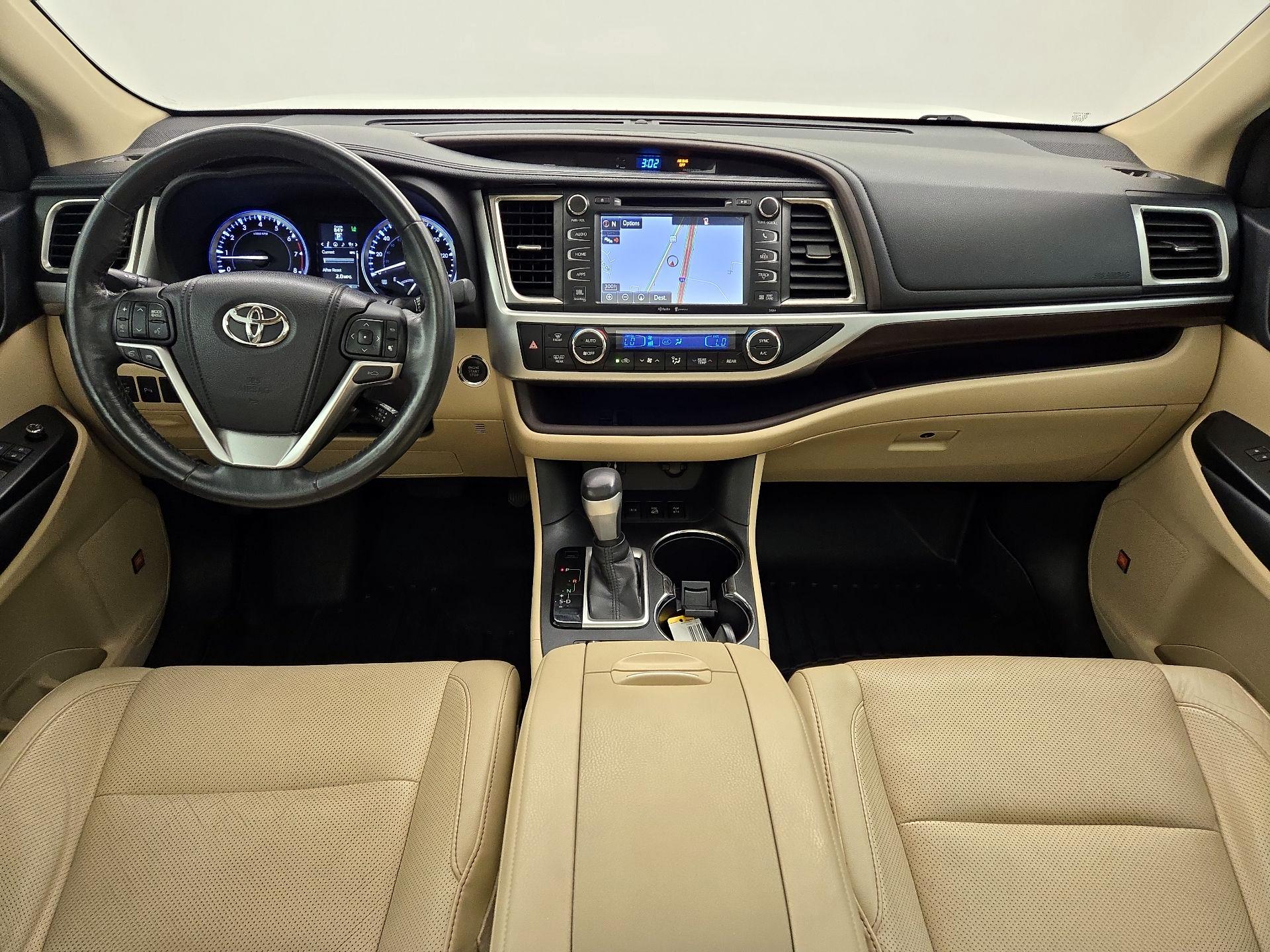 Thumbnail: 2014 Toyota Highlander - 9