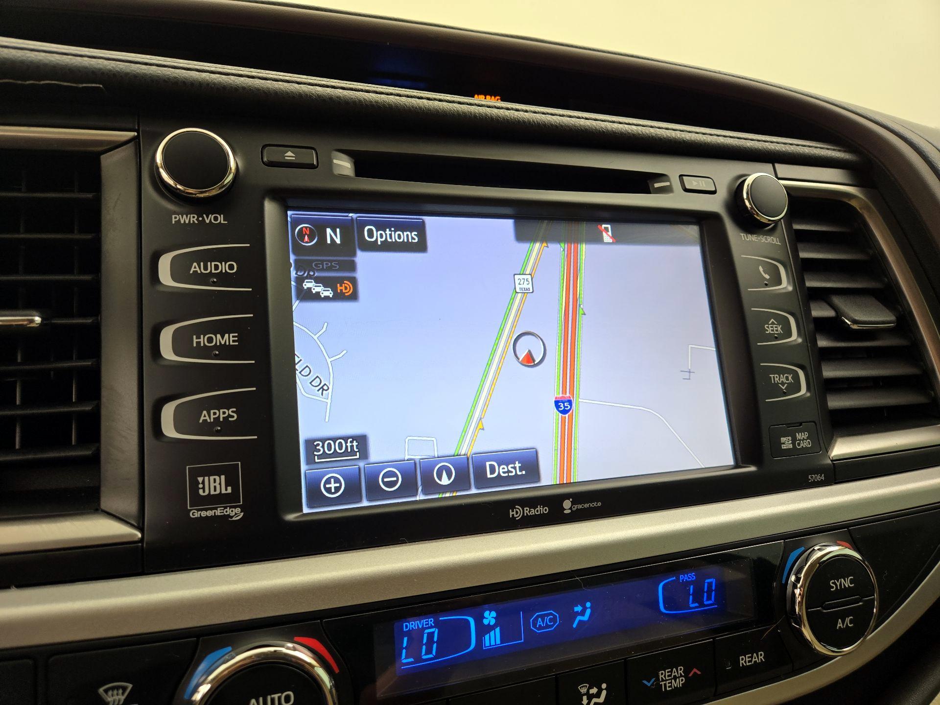 Thumbnail: 2014 Toyota Highlander - 14