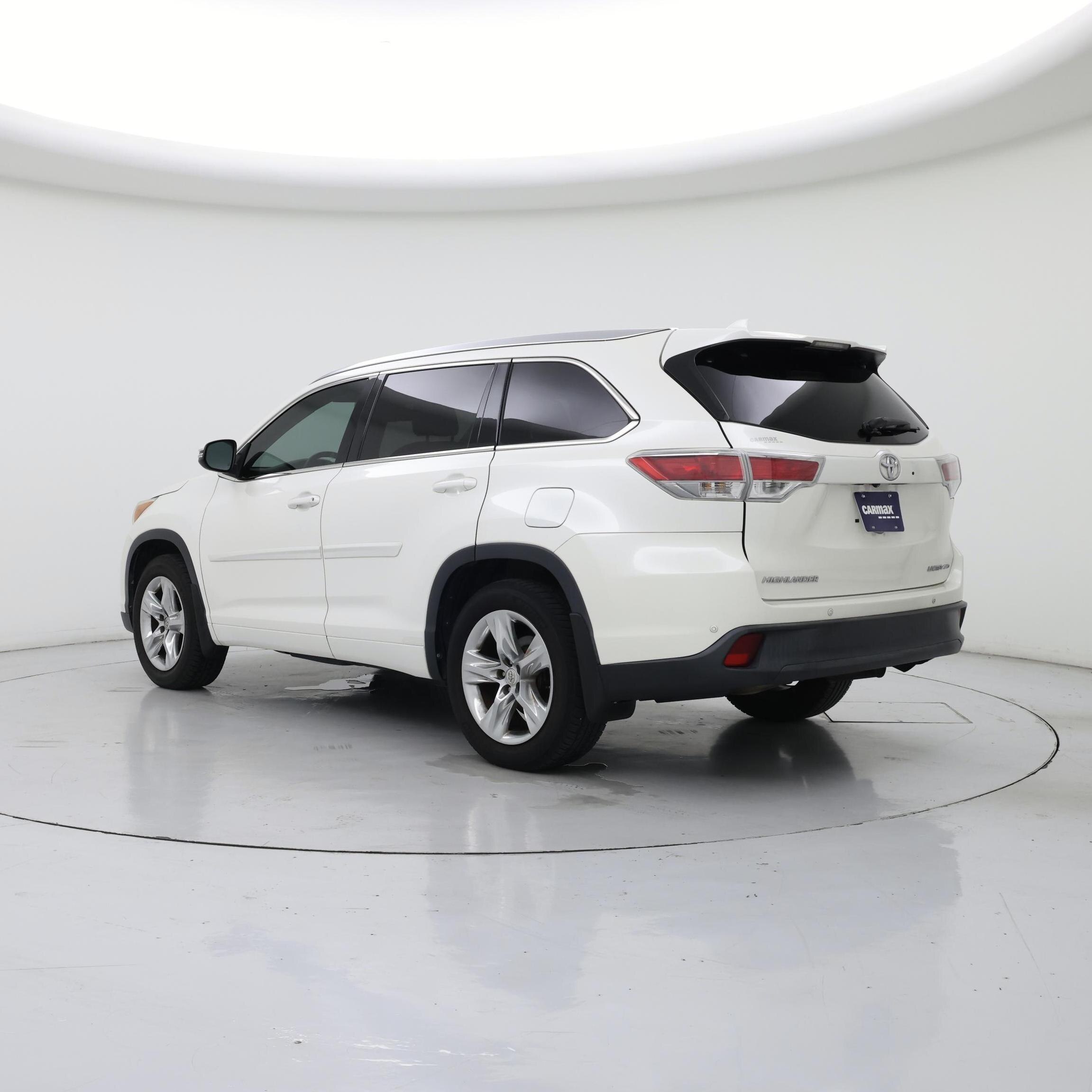 Thumbnail: 2014 Toyota Highlander - 2