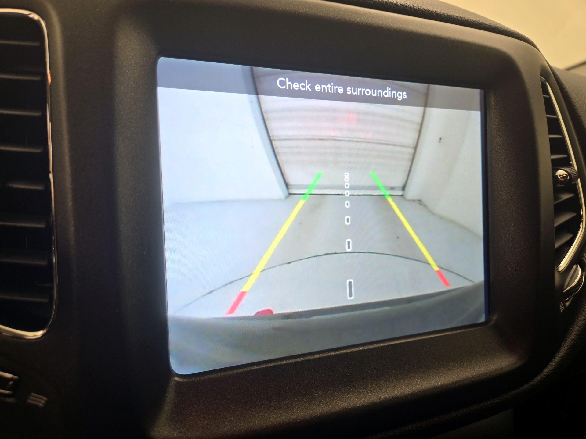 Thumbnail: 2019 Jeep Compass - 15