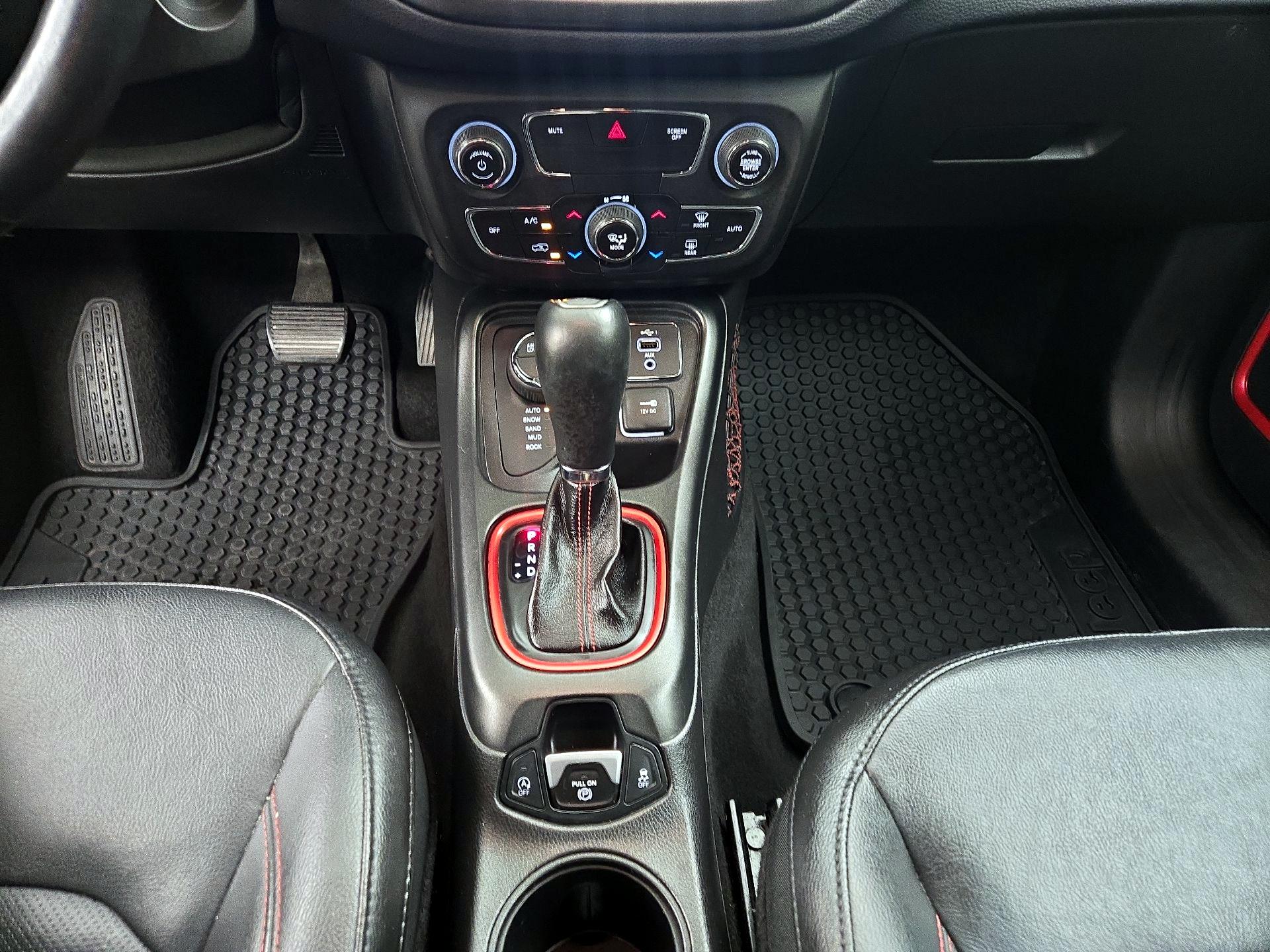 Thumbnail: 2019 Jeep Compass - 18