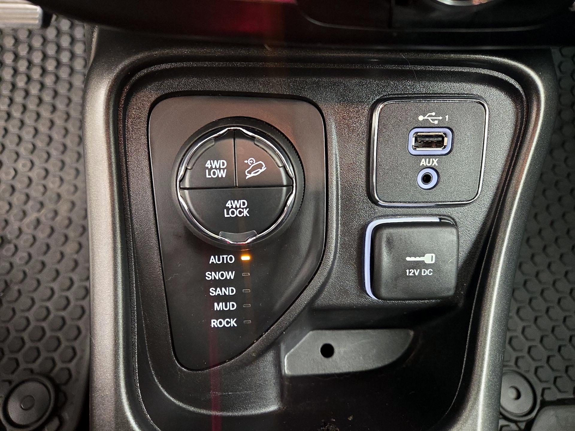 Thumbnail: 2019 Jeep Compass - 19