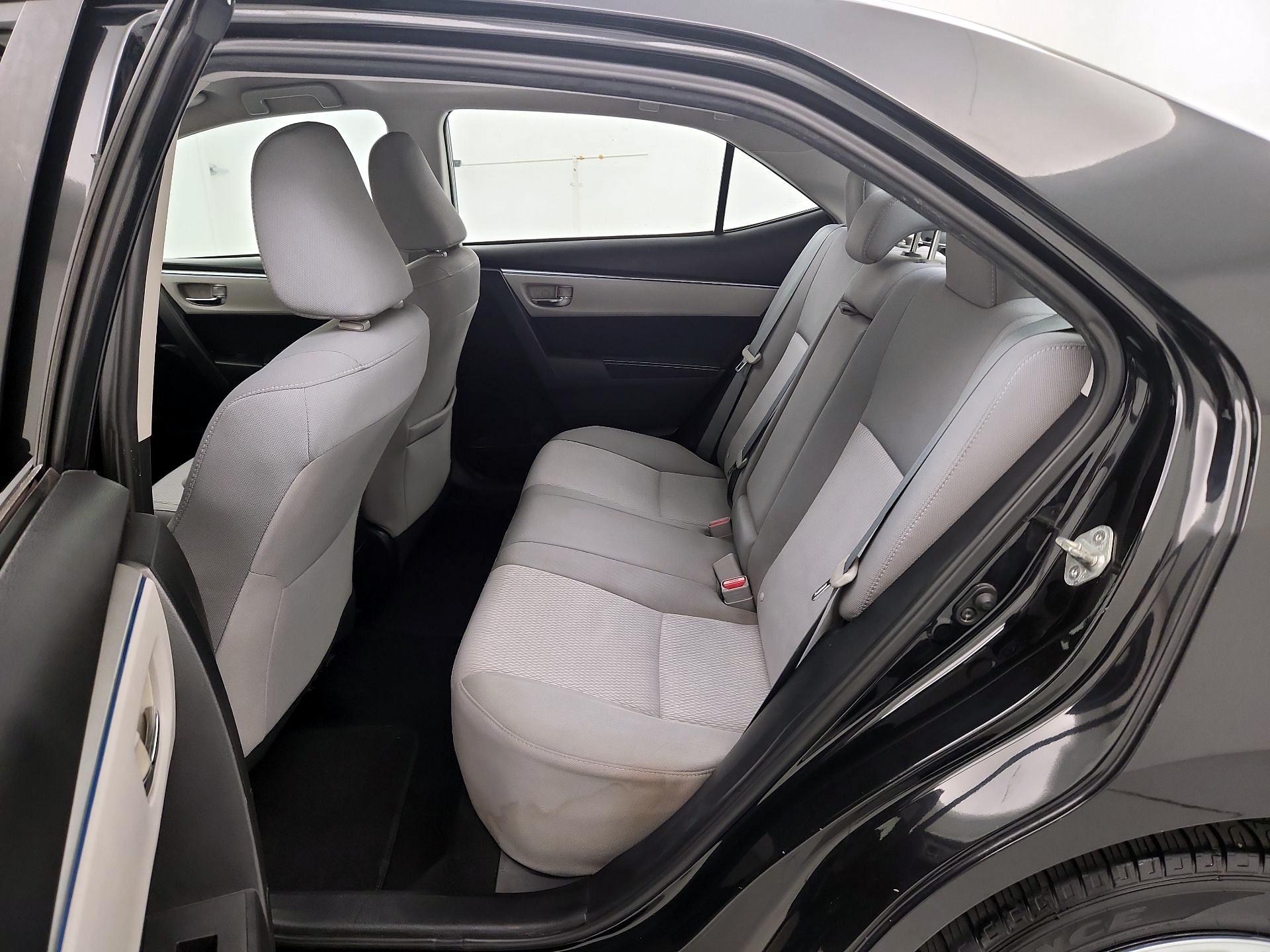 Thumbnail: 2015 Toyota Corolla - 19