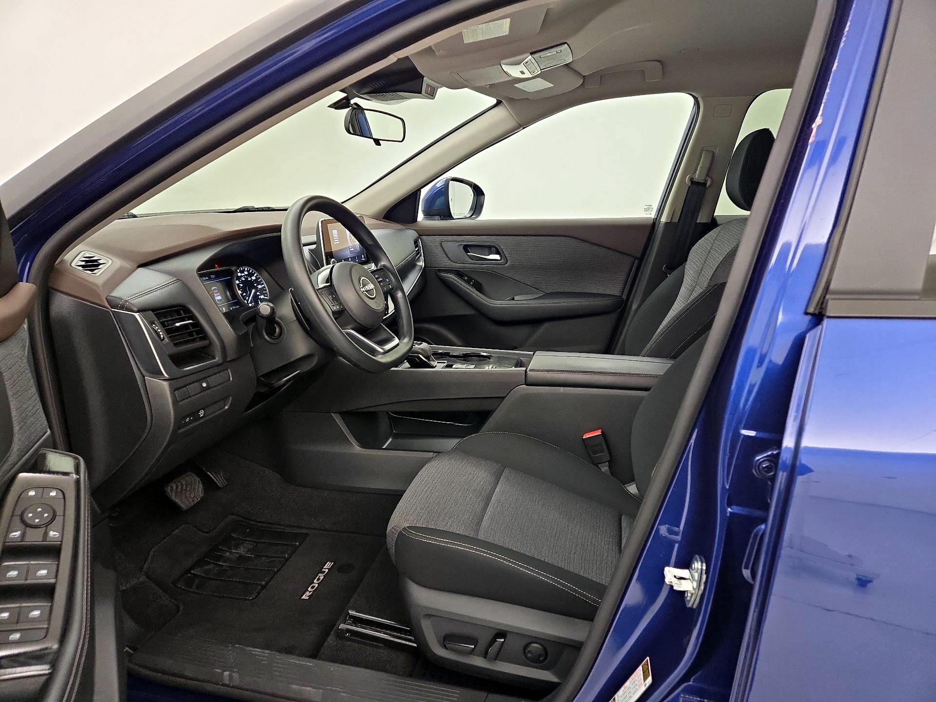 Thumbnail: 2023 Nissan Rogue - 11