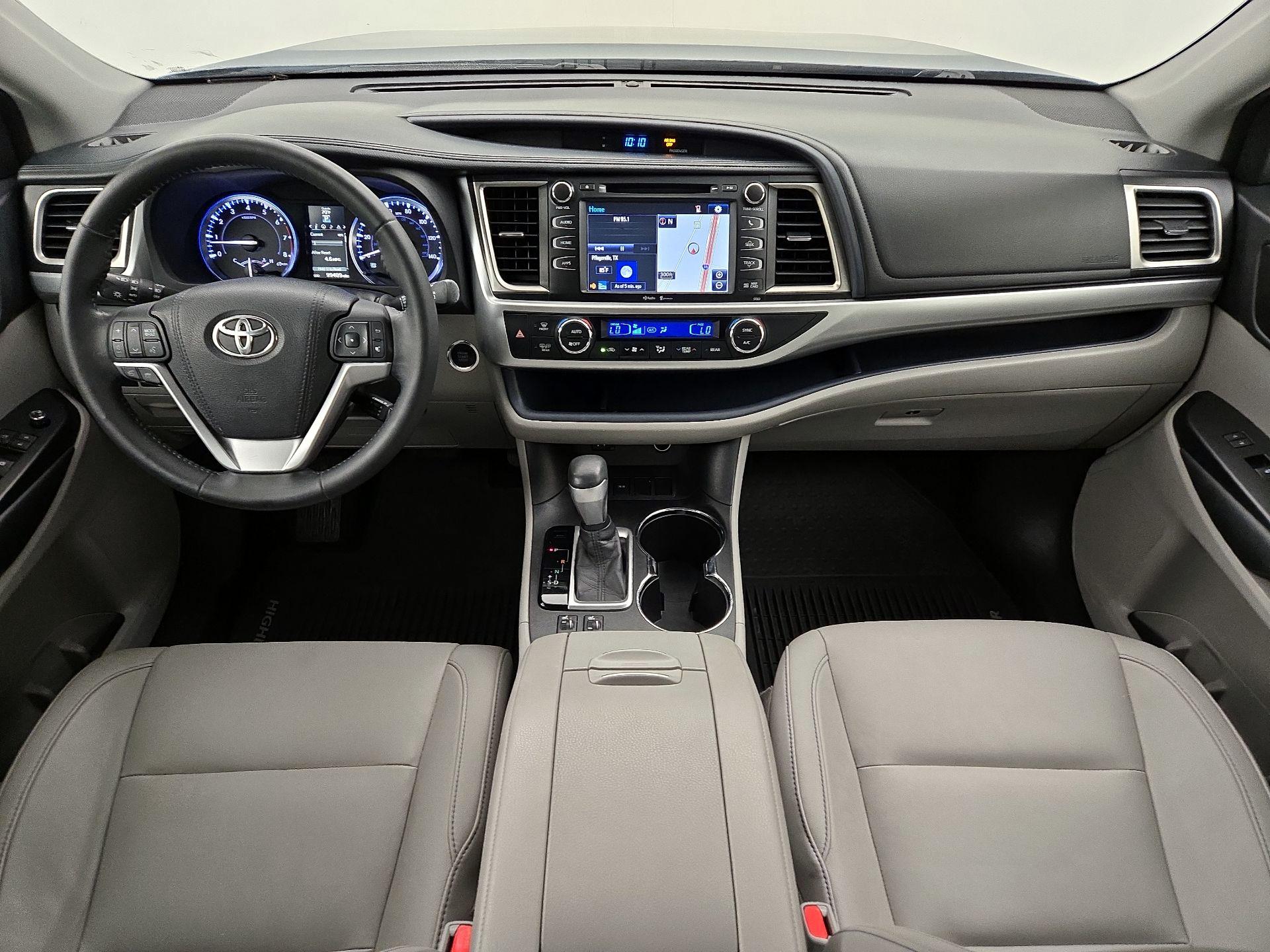 Thumbnail: 2015 Toyota Highlander - 9