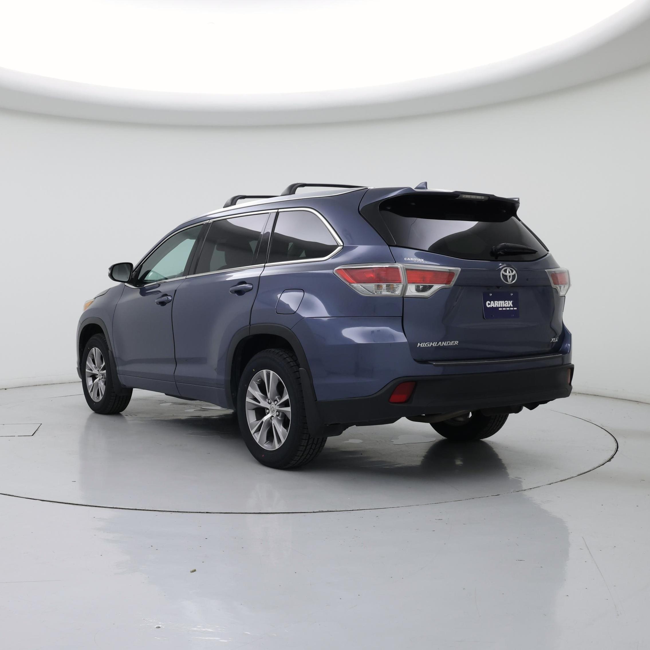 Thumbnail: 2015 Toyota Highlander - 2