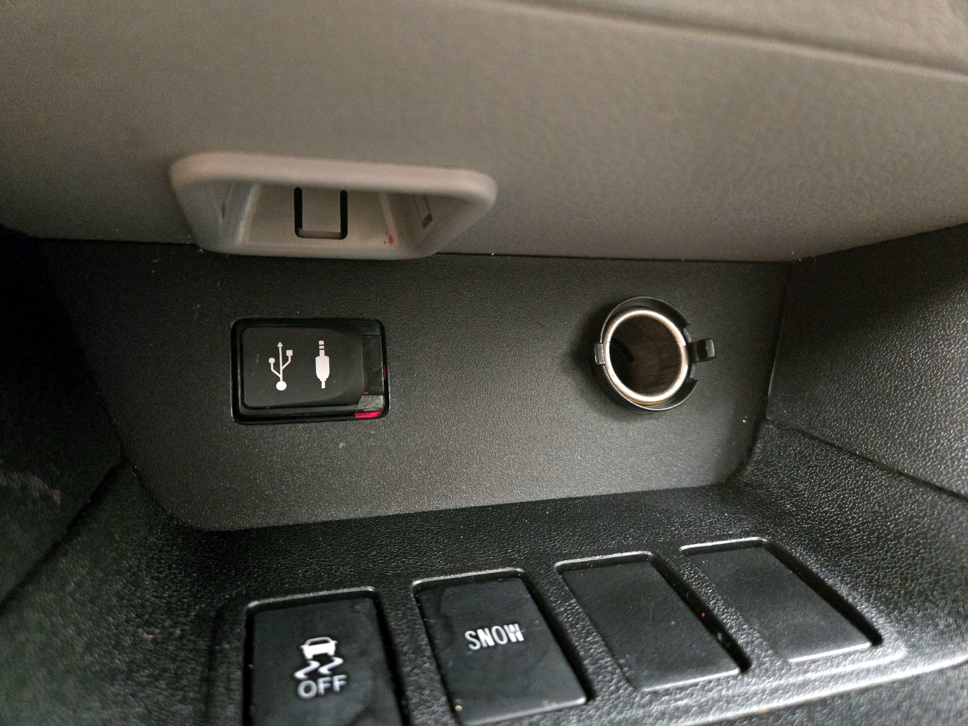 Thumbnail: 2015 Toyota Highlander - 19