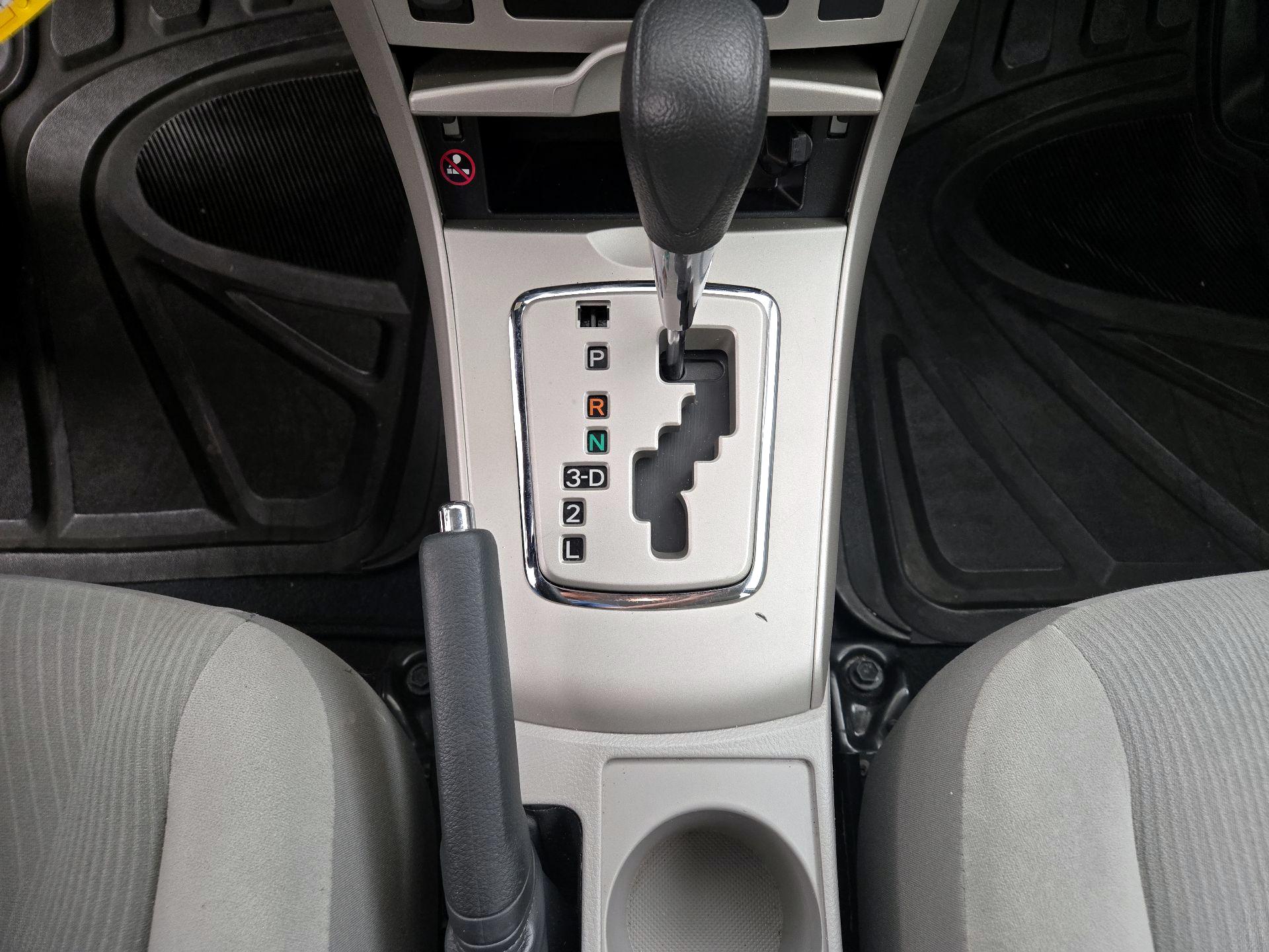 Thumbnail: 2013 Toyota Corolla - 16