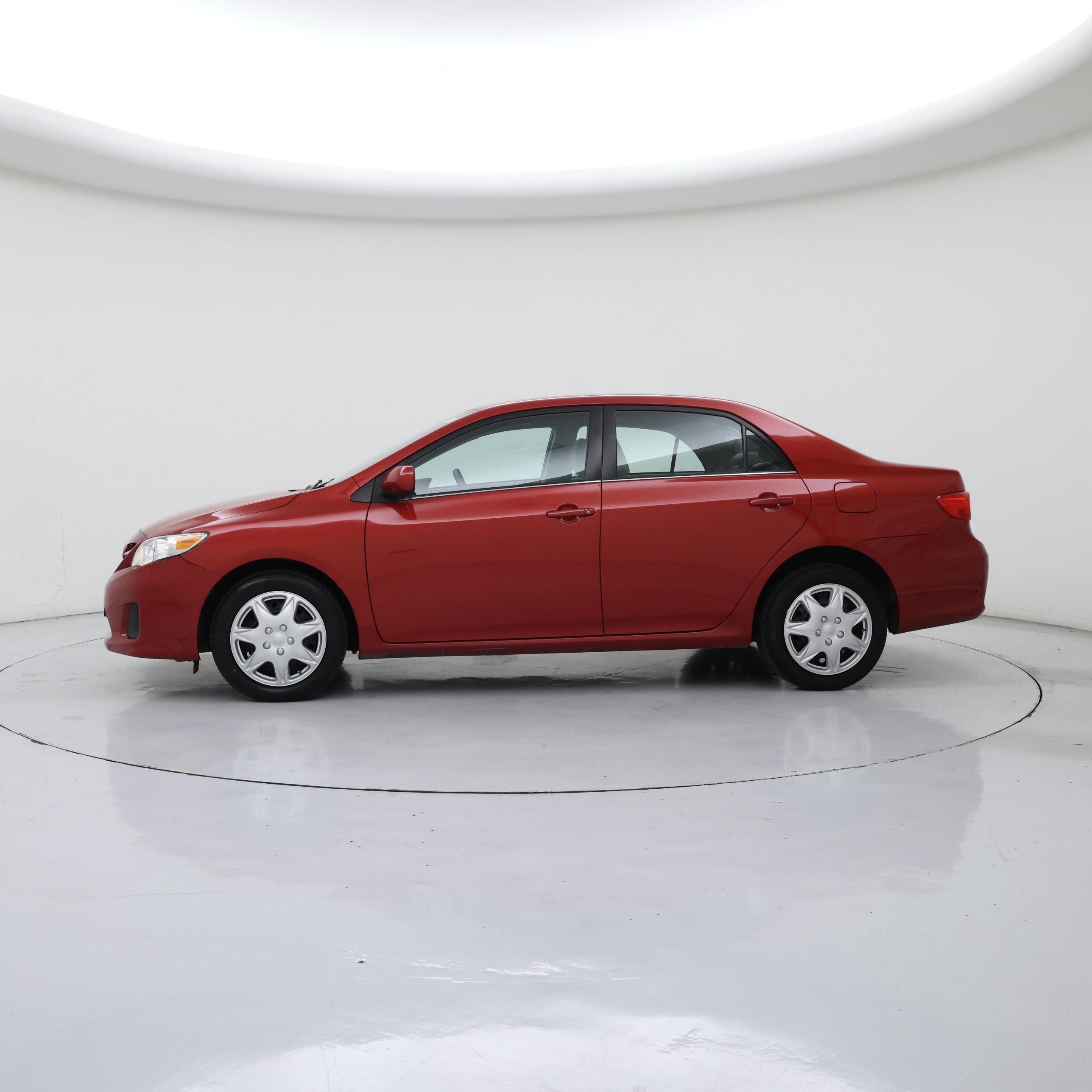Thumbnail: 2013 Toyota Corolla - 3