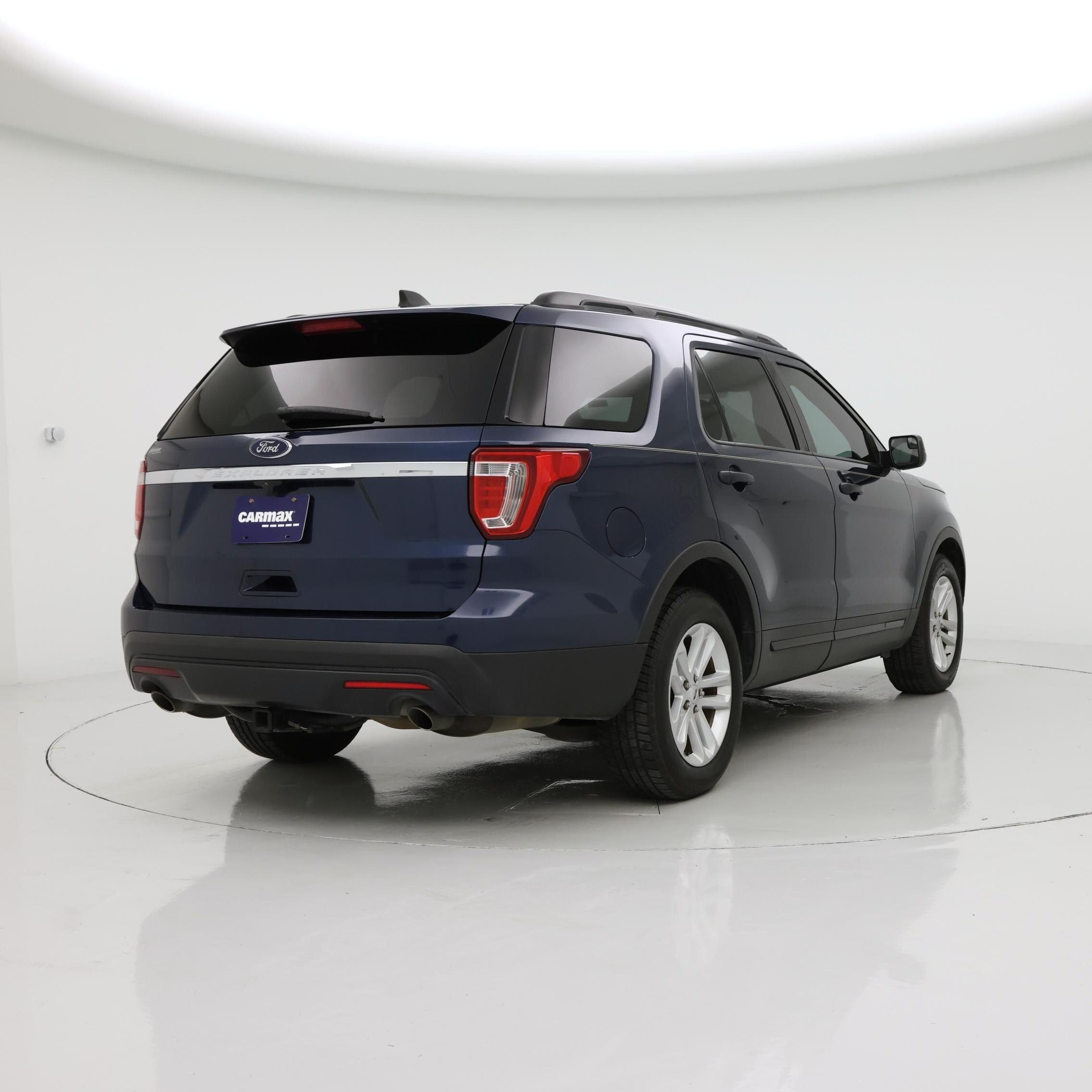 Thumbnail: 2017 Ford Explorer - 8