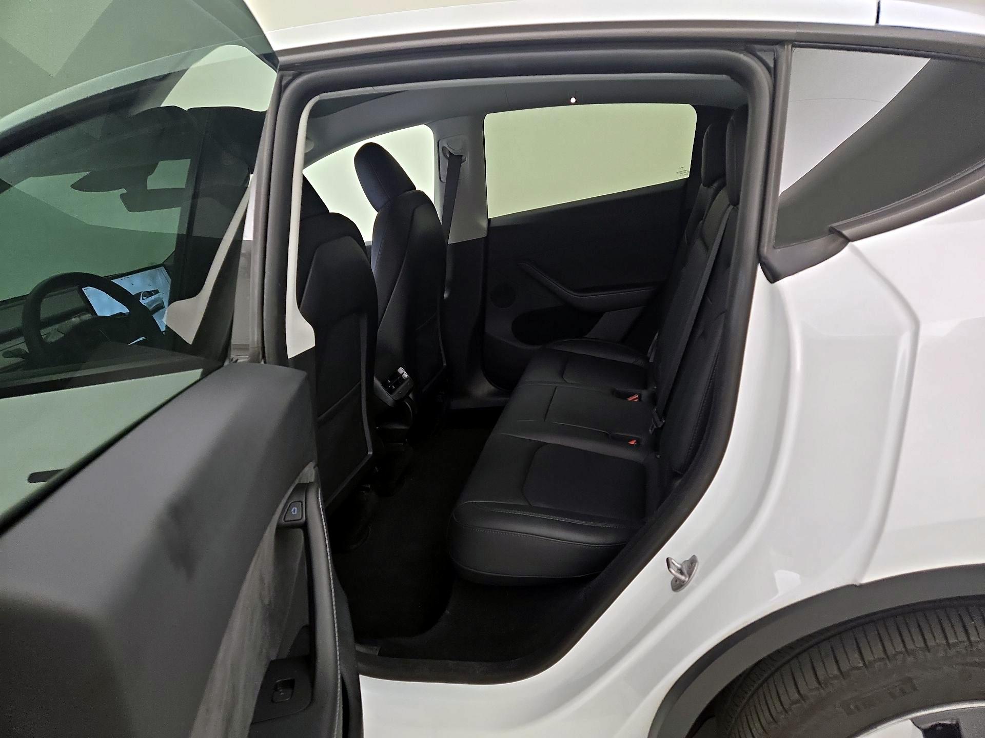 Thumbnail: 2023 Tesla Model Y - 19