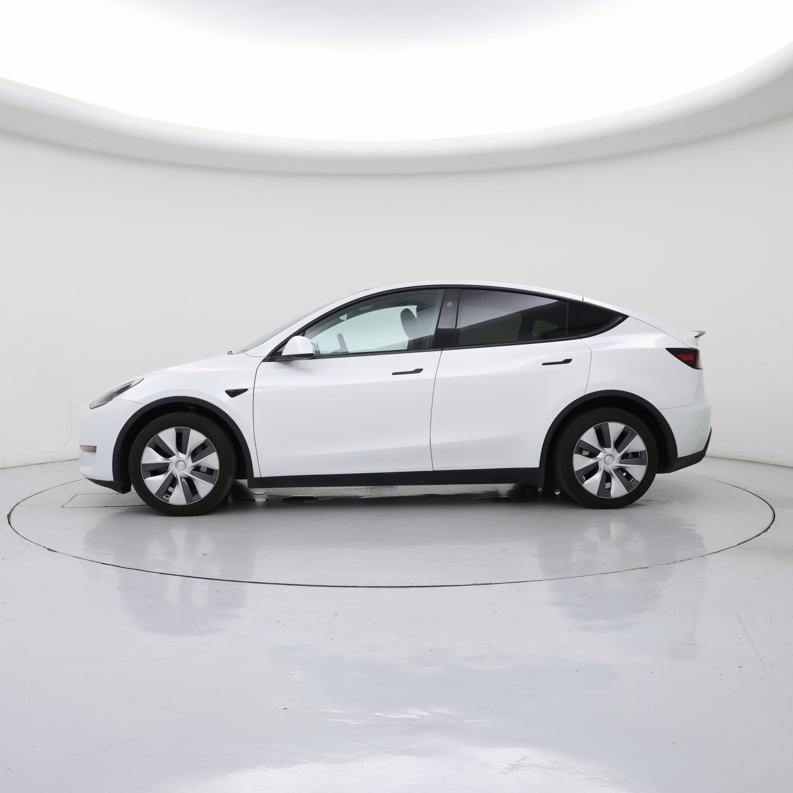 Thumbnail: 2023 Tesla Model Y - 3