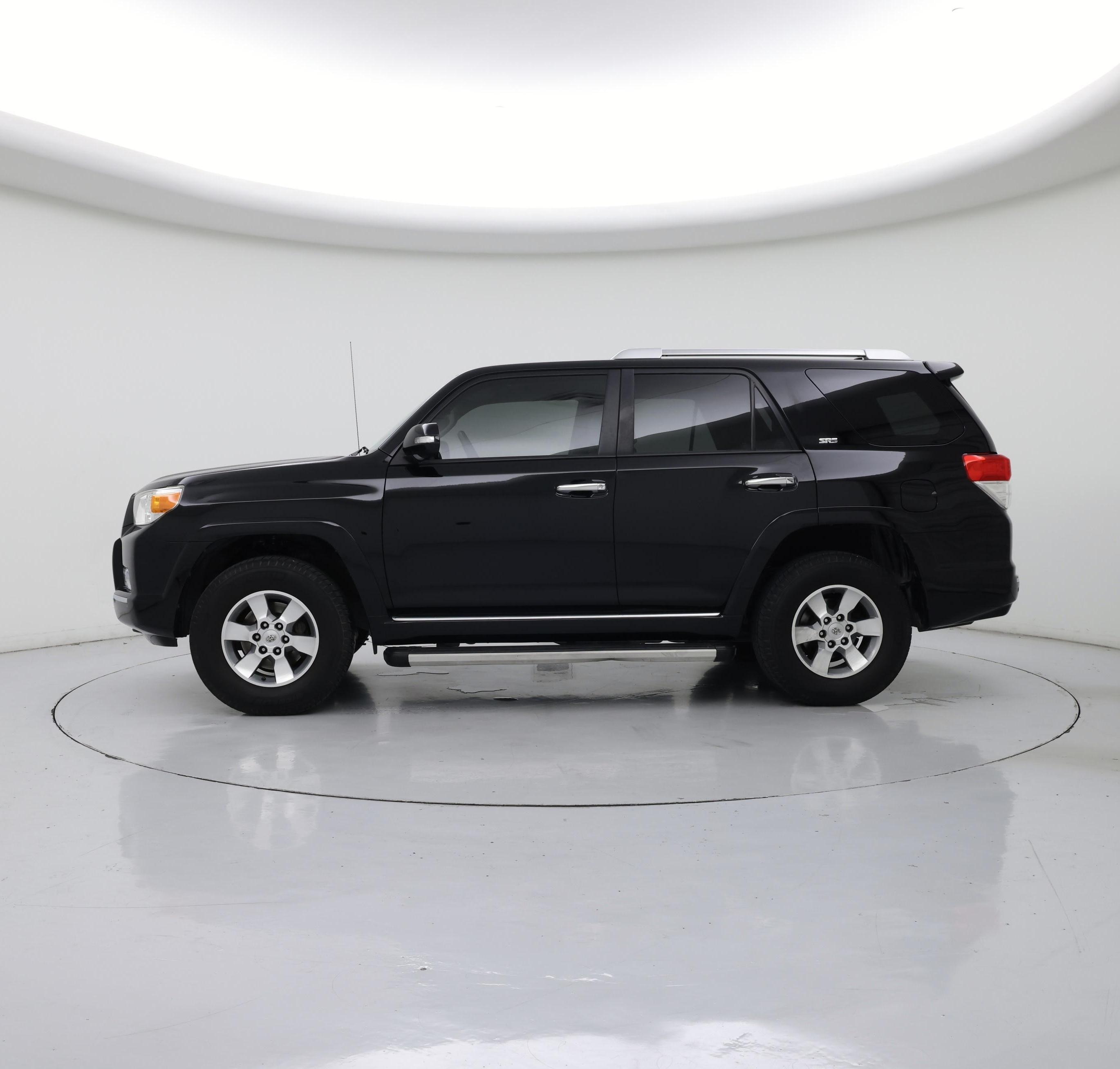 Thumbnail: 2013 Toyota 4Runner - 3