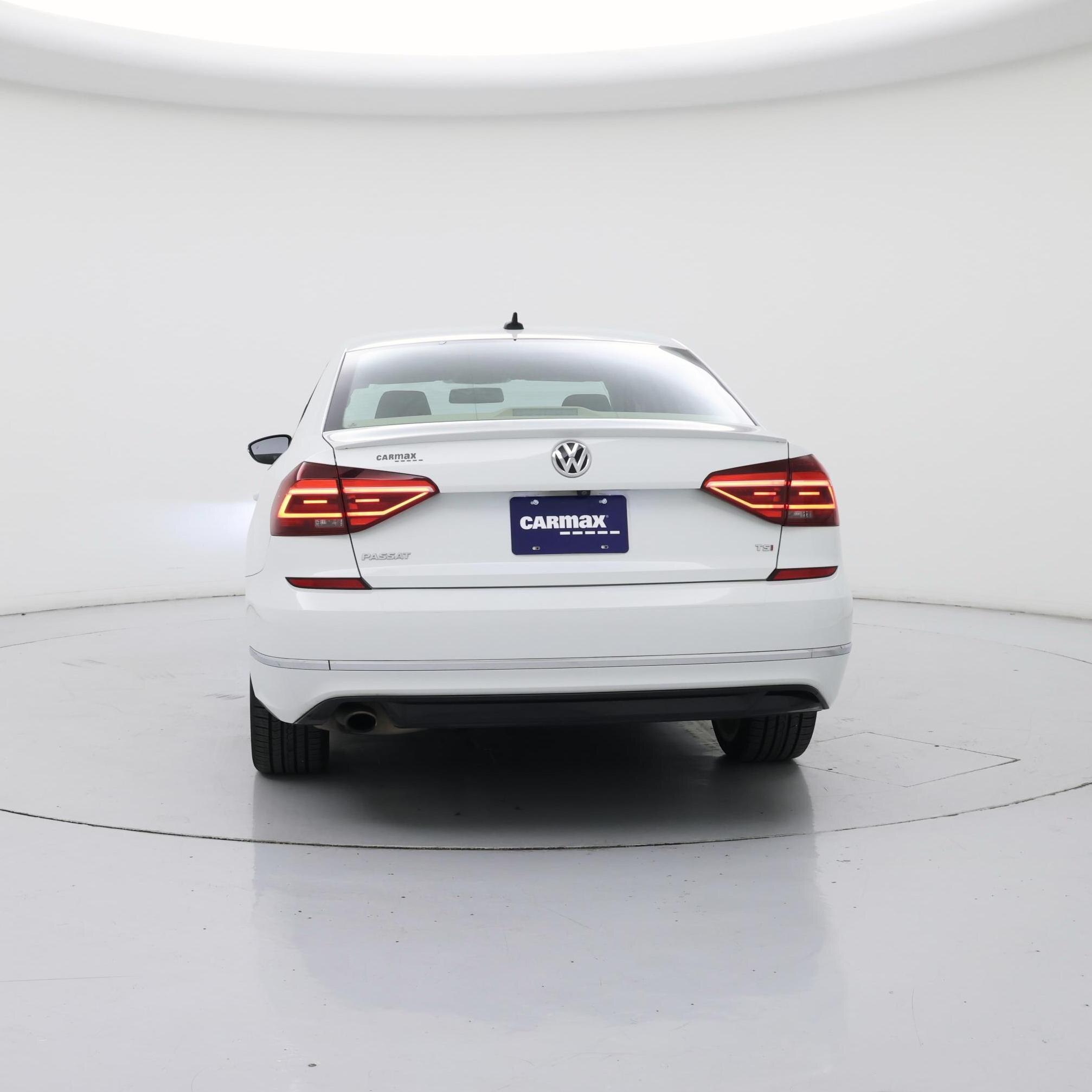 Thumbnail: 2018 Volkswagen Passat - 6