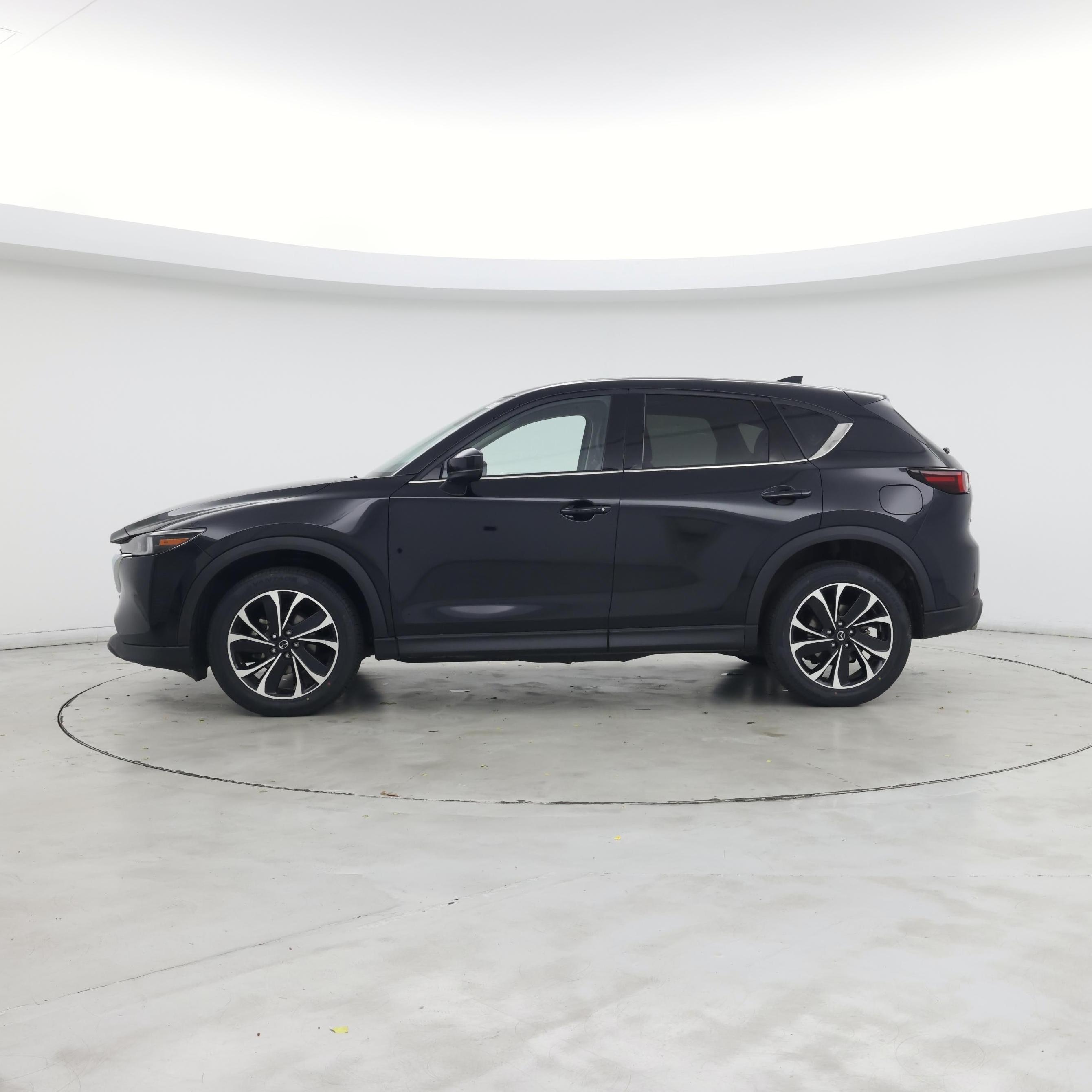 Thumbnail: 2022 Mazda CX-5 - 3