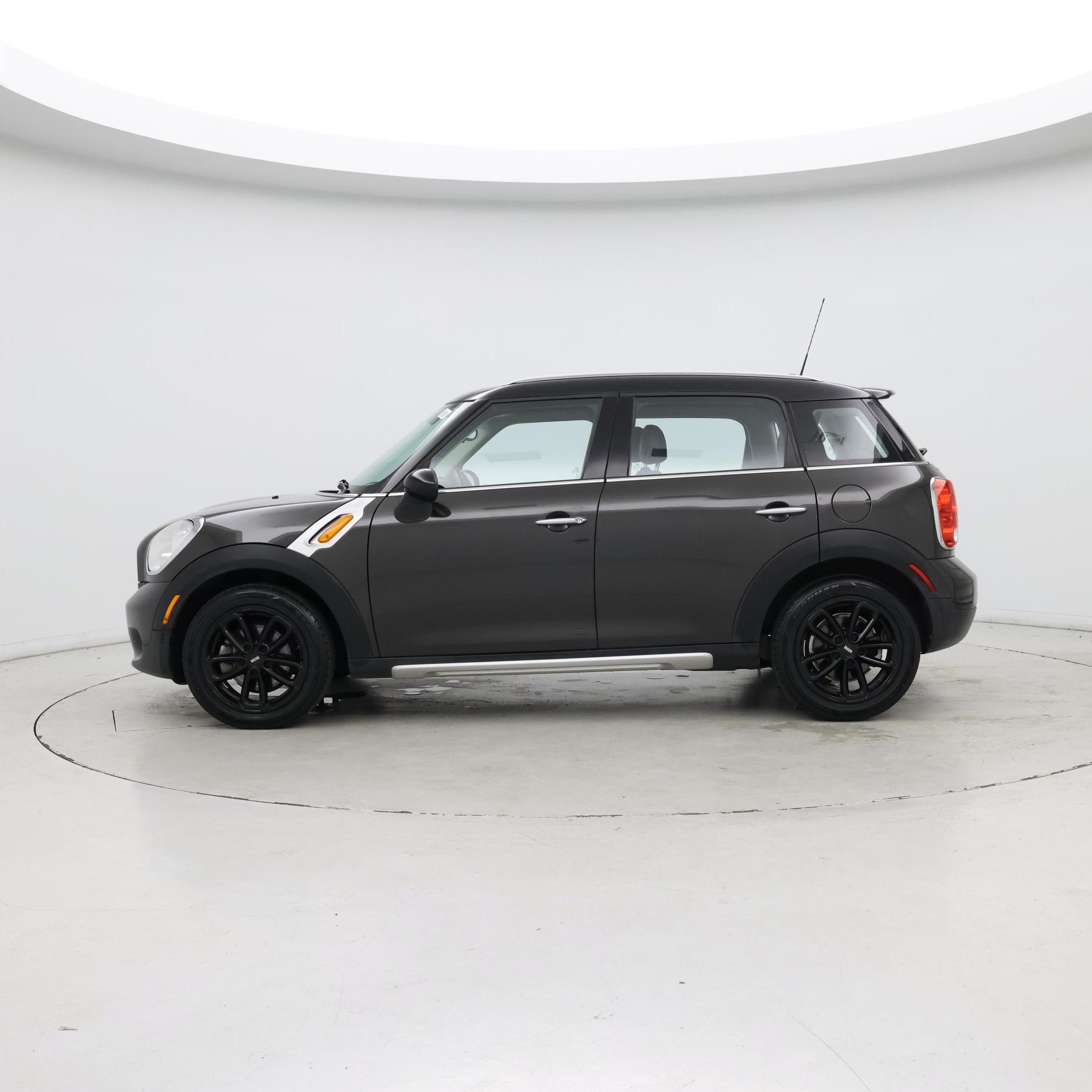 Thumbnail: 2016 MINI Cooper Countryman - 3