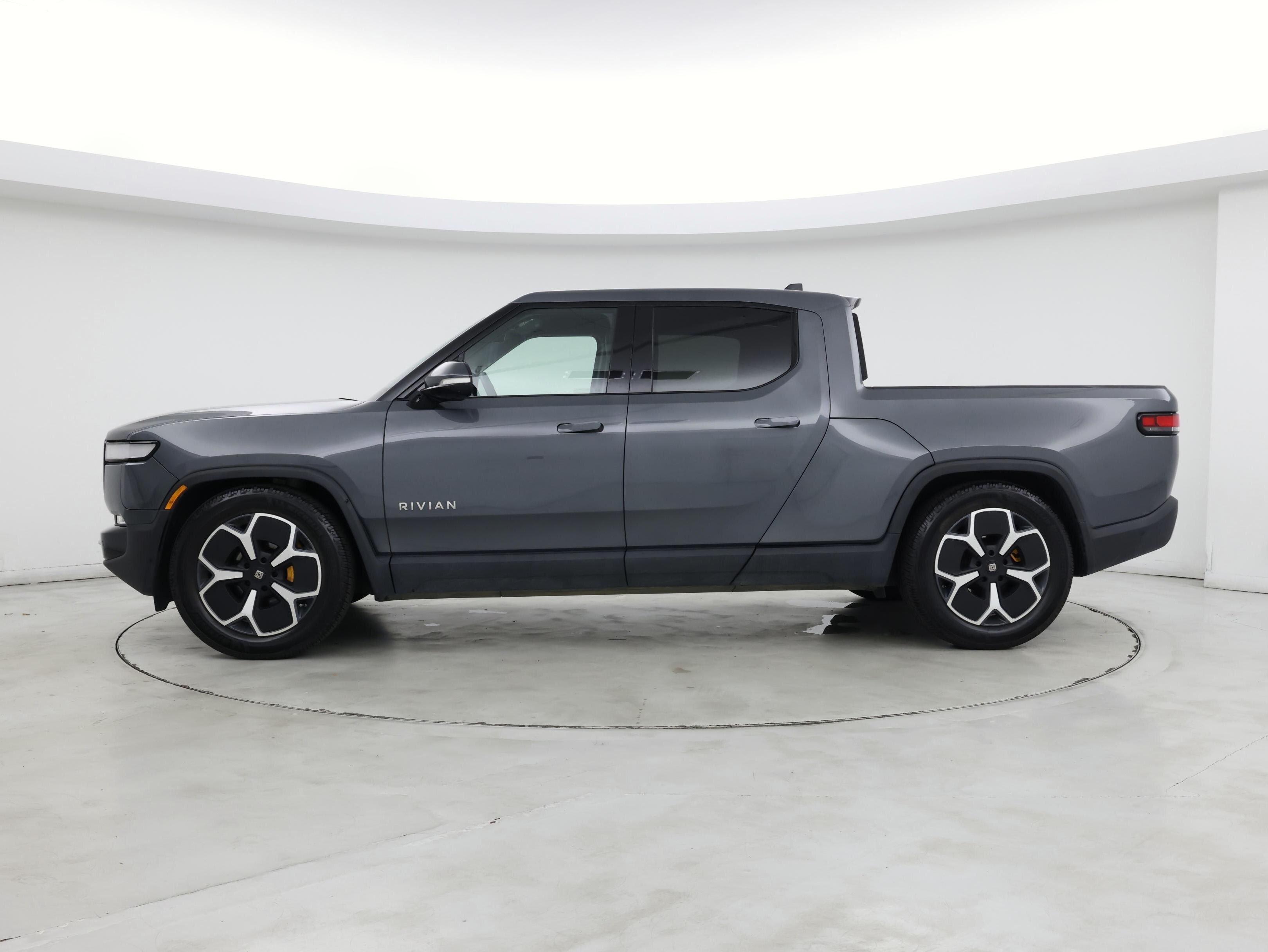 Thumbnail: 2022 Rivian R1T - 3