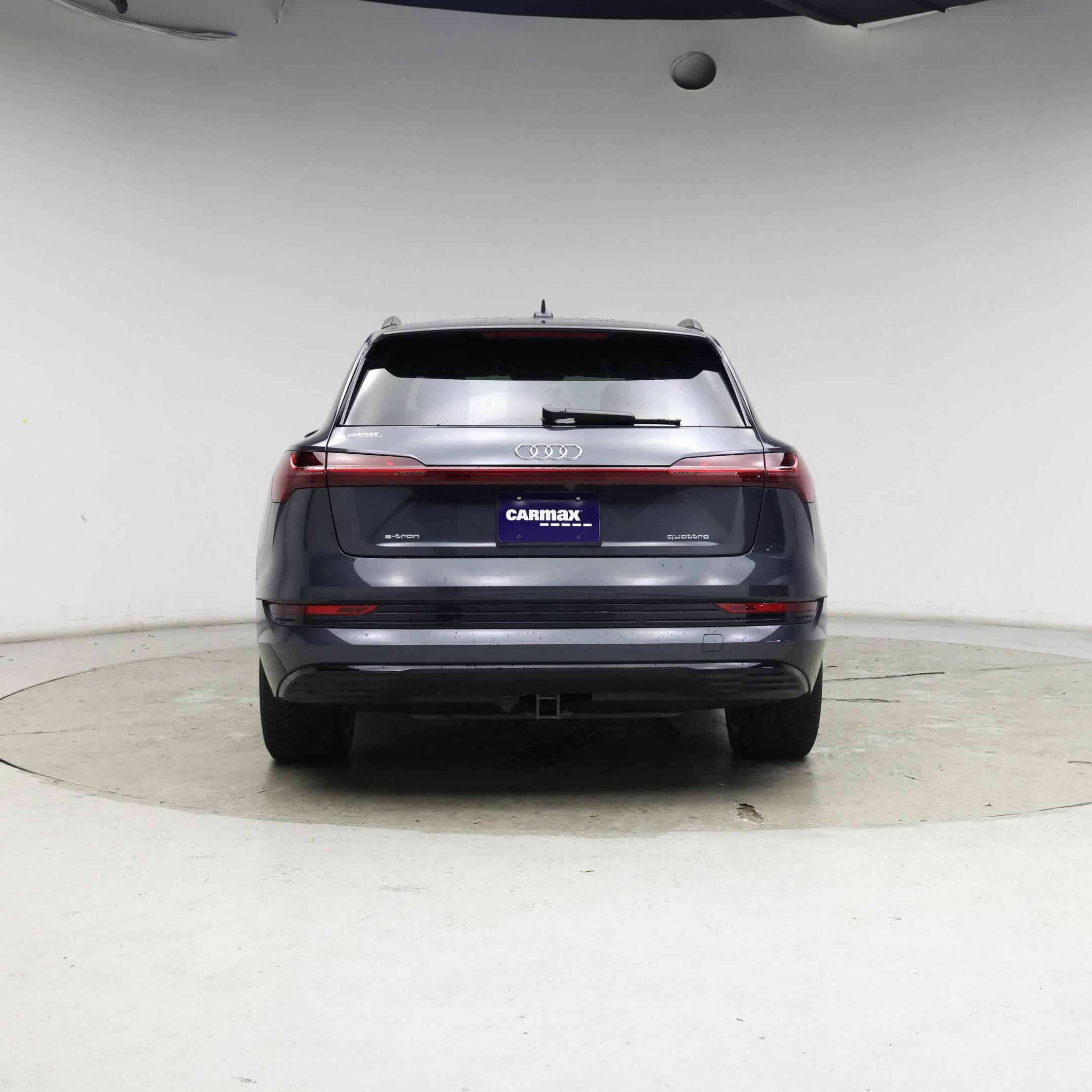 Thumbnail: 2021 Audi e-tron - 6