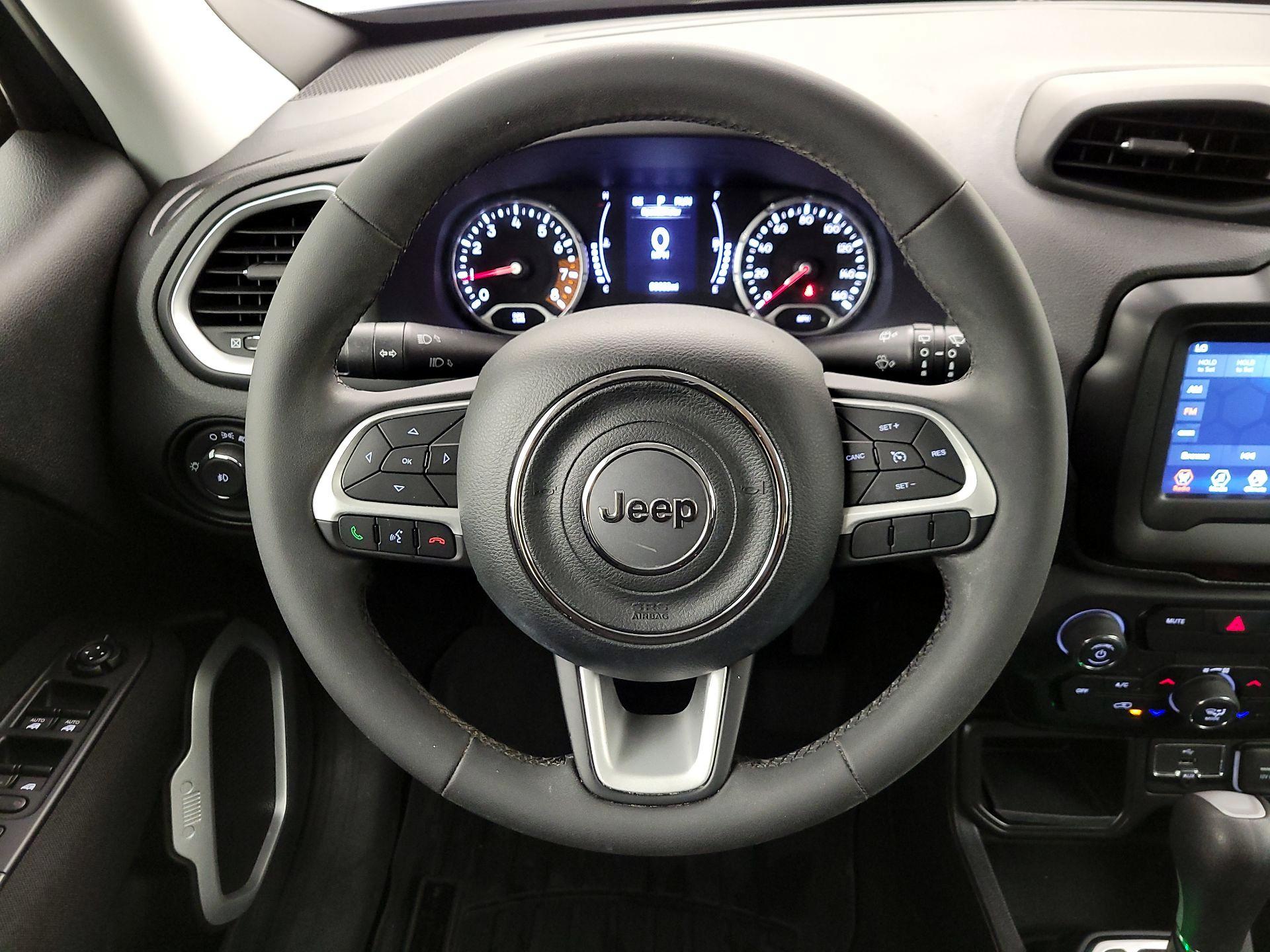 Thumbnail: 2020 Jeep Renegade - 10