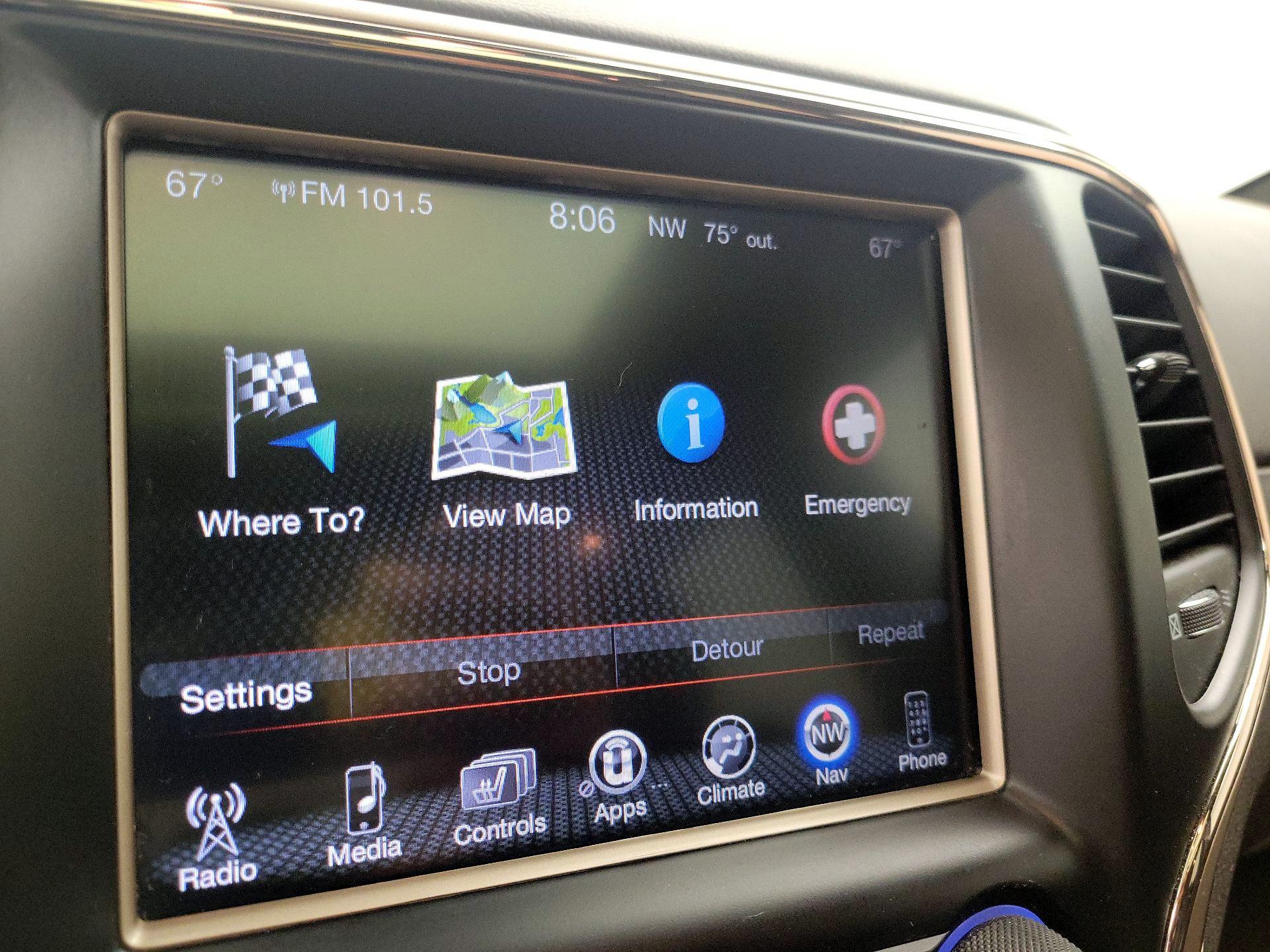 Thumbnail: 2014 Jeep Grand Cherokee - 14