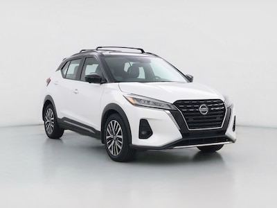 White 2021 Nissan Kicks SR