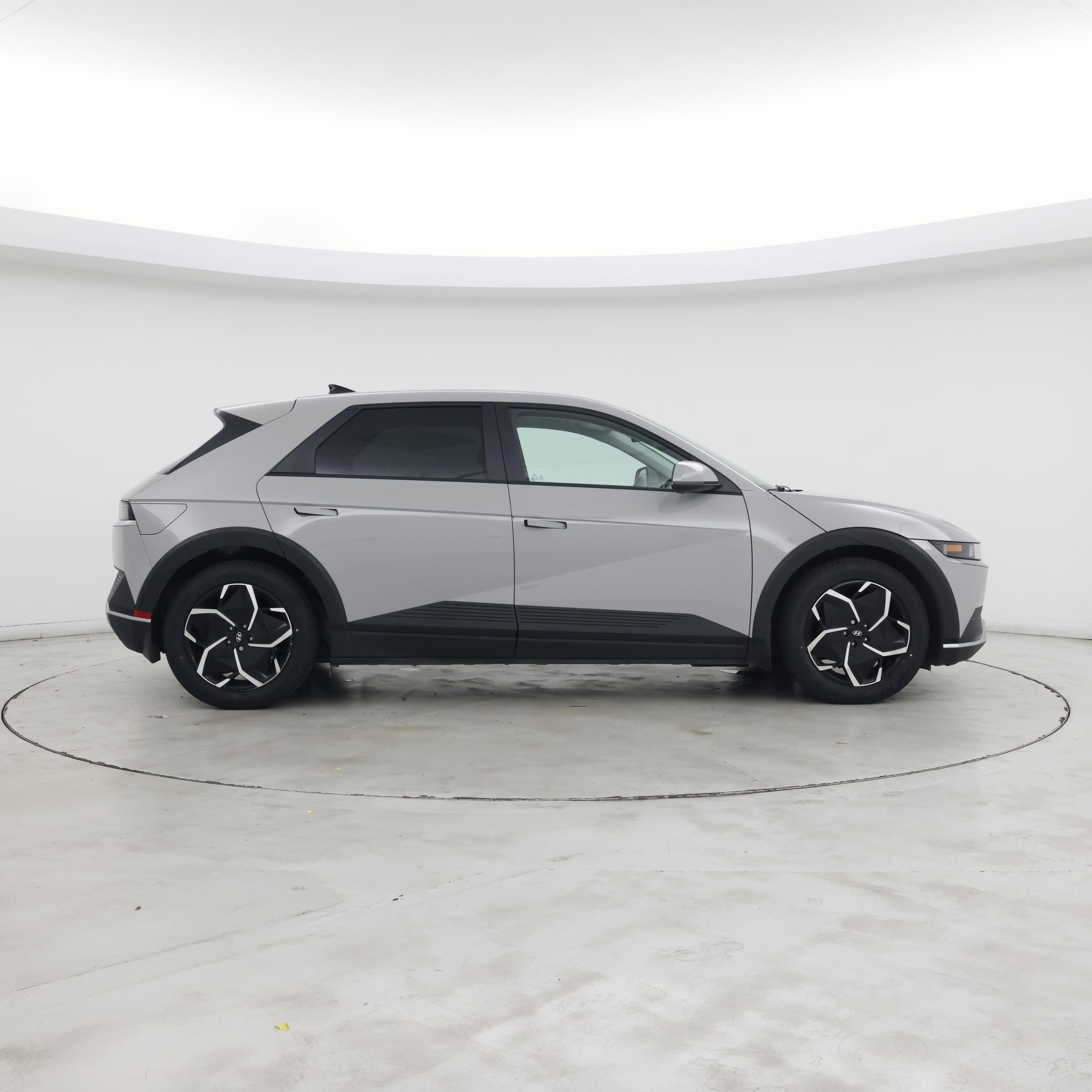 Thumbnail: 2022 Hyundai Ioniq 5 - 7