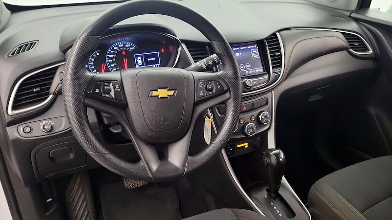 2020 Chevrolet Trax LS 9