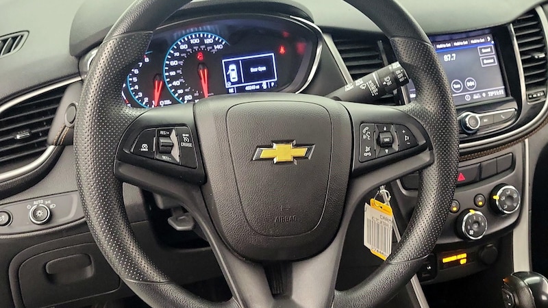 2020 Chevrolet Trax LS 10