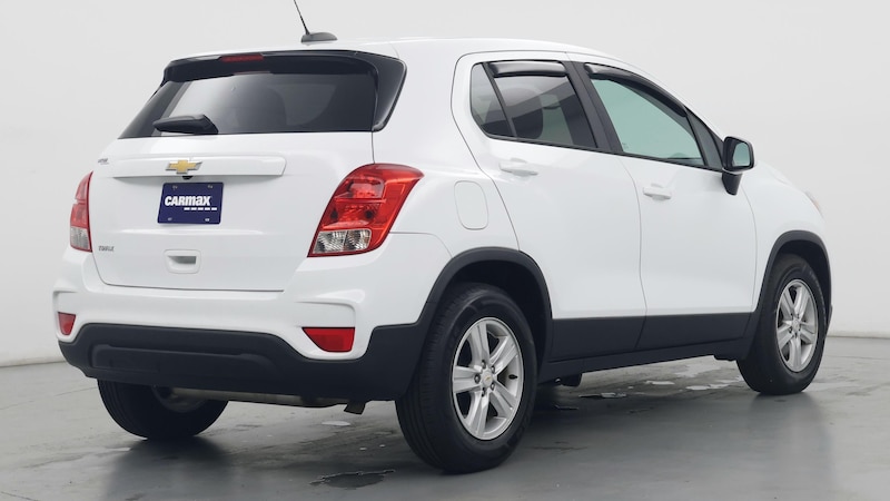 2020 Chevrolet Trax LS 8