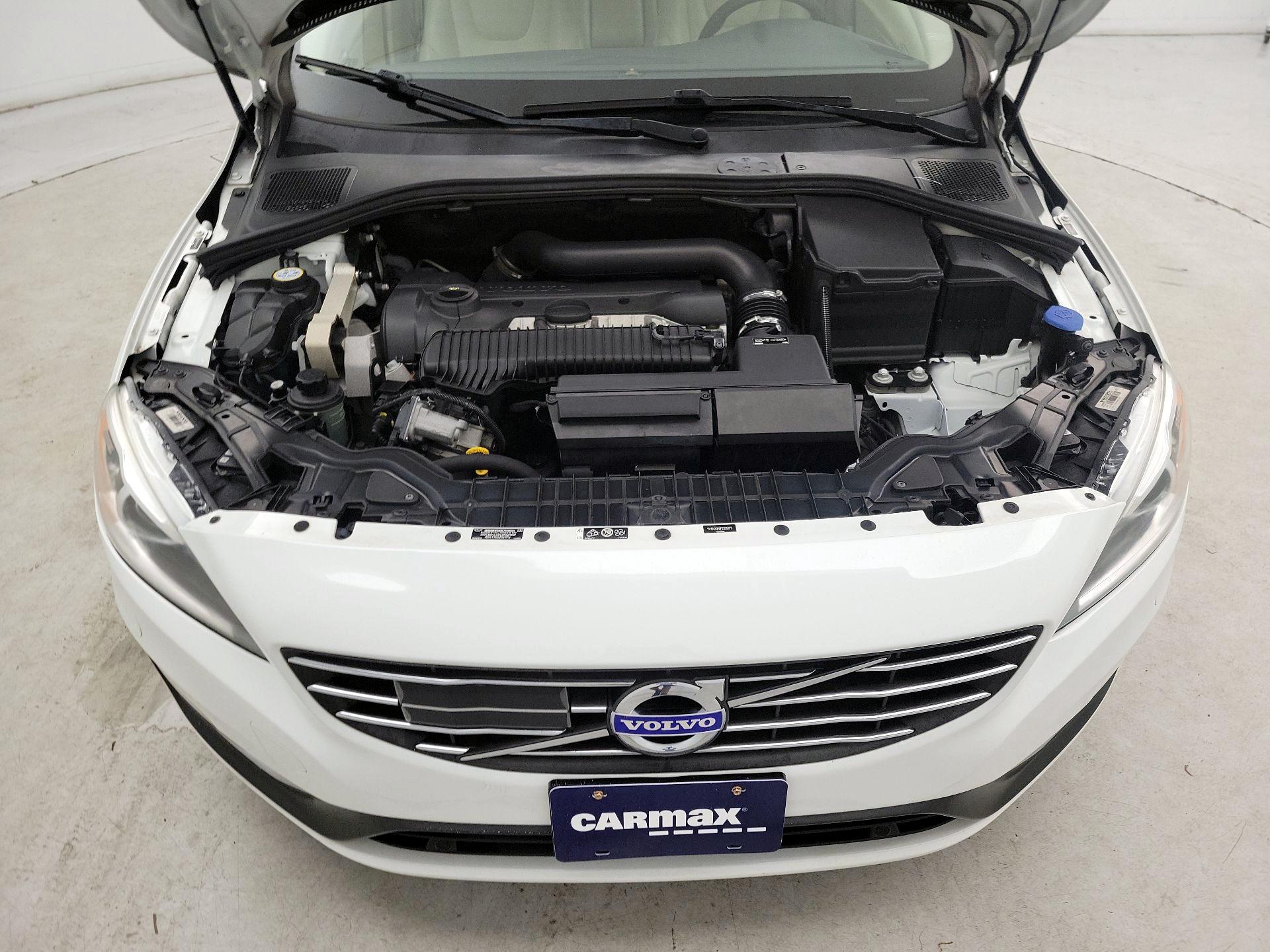 Thumbnail: 2015 Volvo S60 - 20