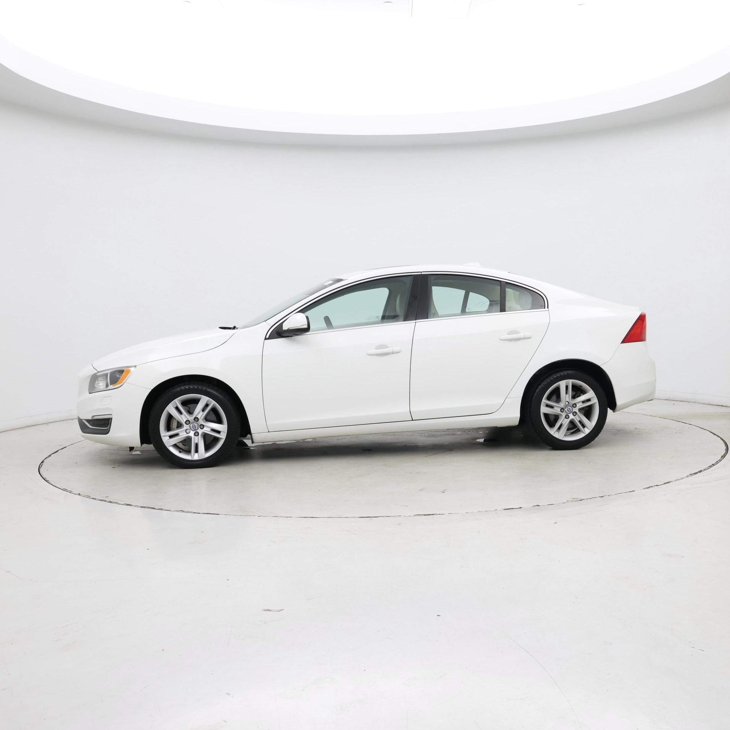 Thumbnail: 2015 Volvo S60 - 3