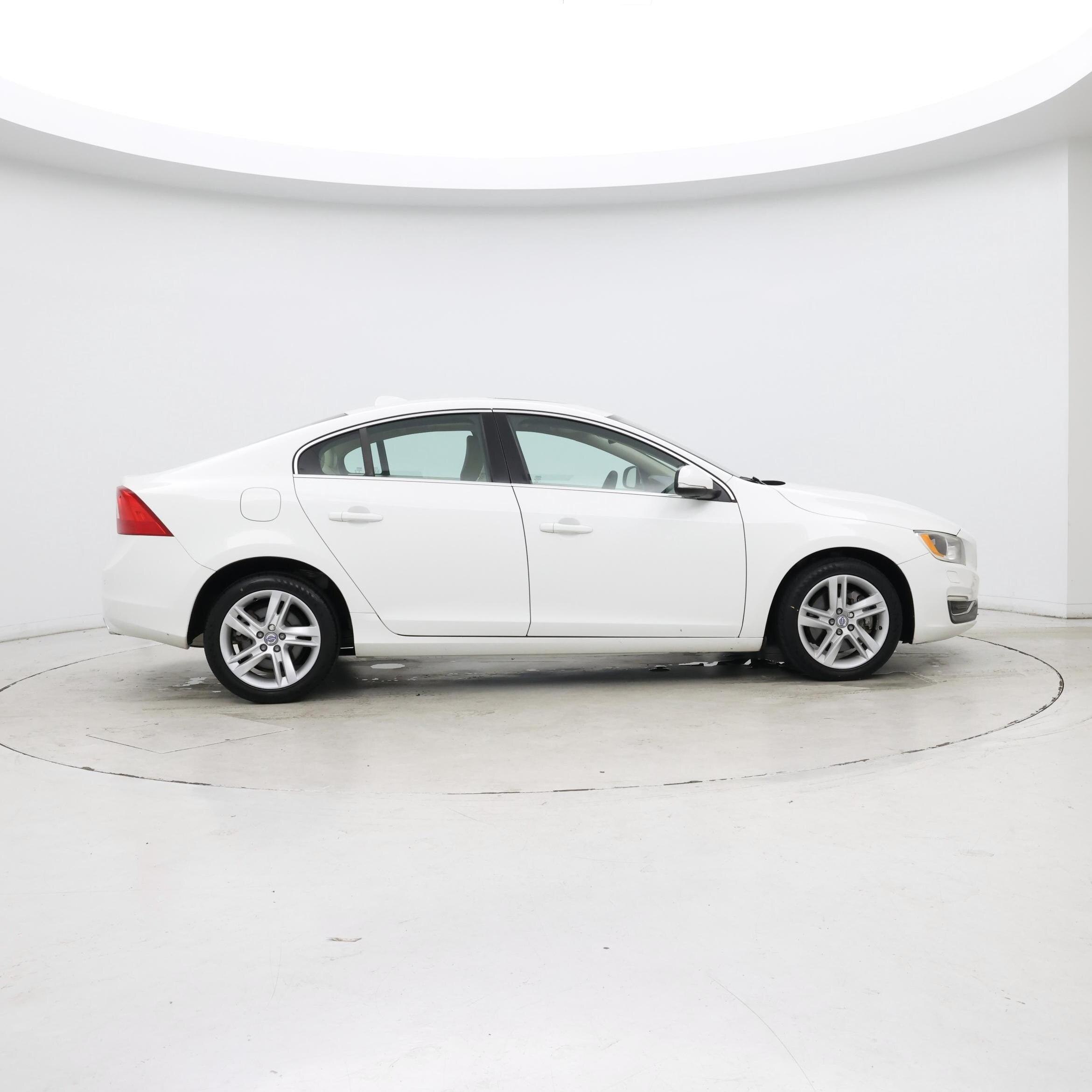Thumbnail: 2015 Volvo S60 - 7