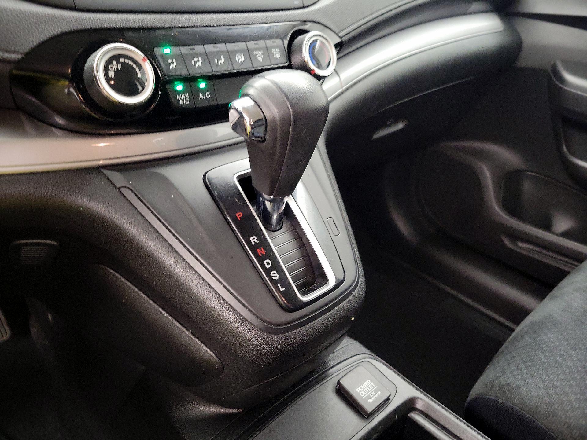 Thumbnail: 2015 Honda CR-V - 17