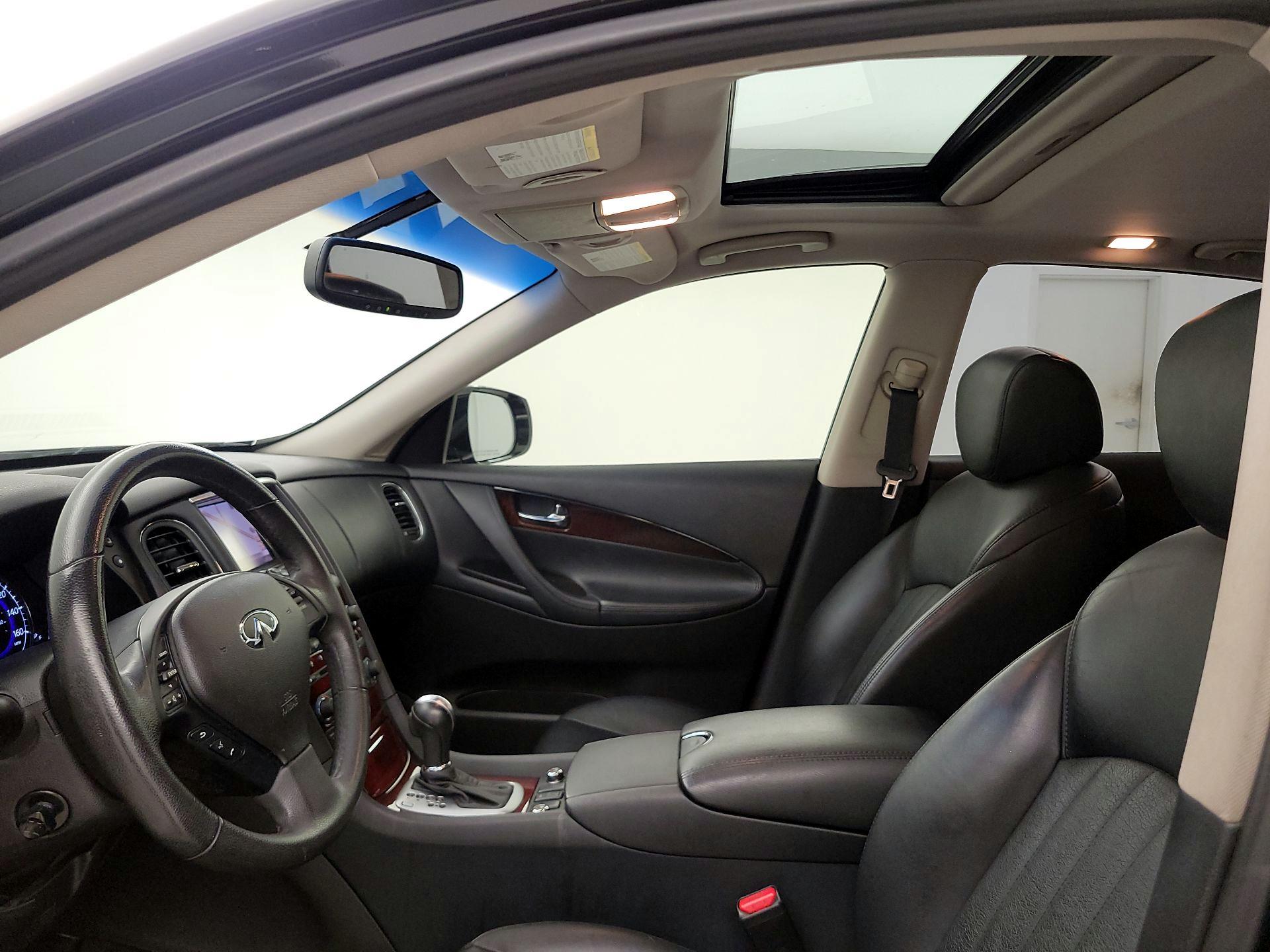 Thumbnail: 2016 INFINITI QX50 - 20