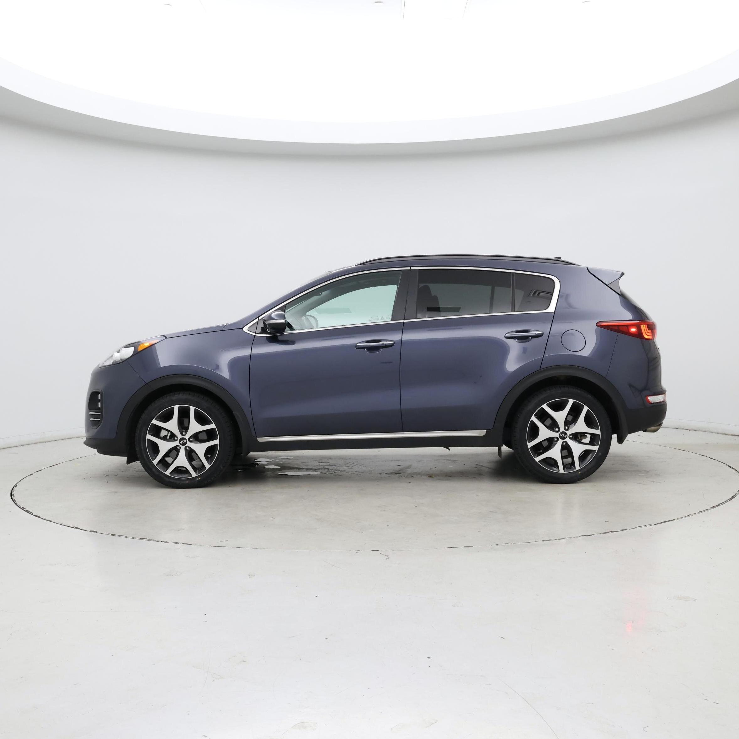 Thumbnail: 2019 Kia Sportage - 3