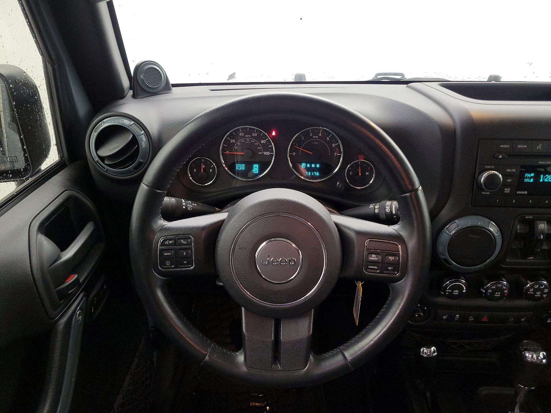 Thumbnail: 2014 Jeep Wrangler - 10