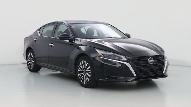 2024 Nissan Altima SV Hero Image