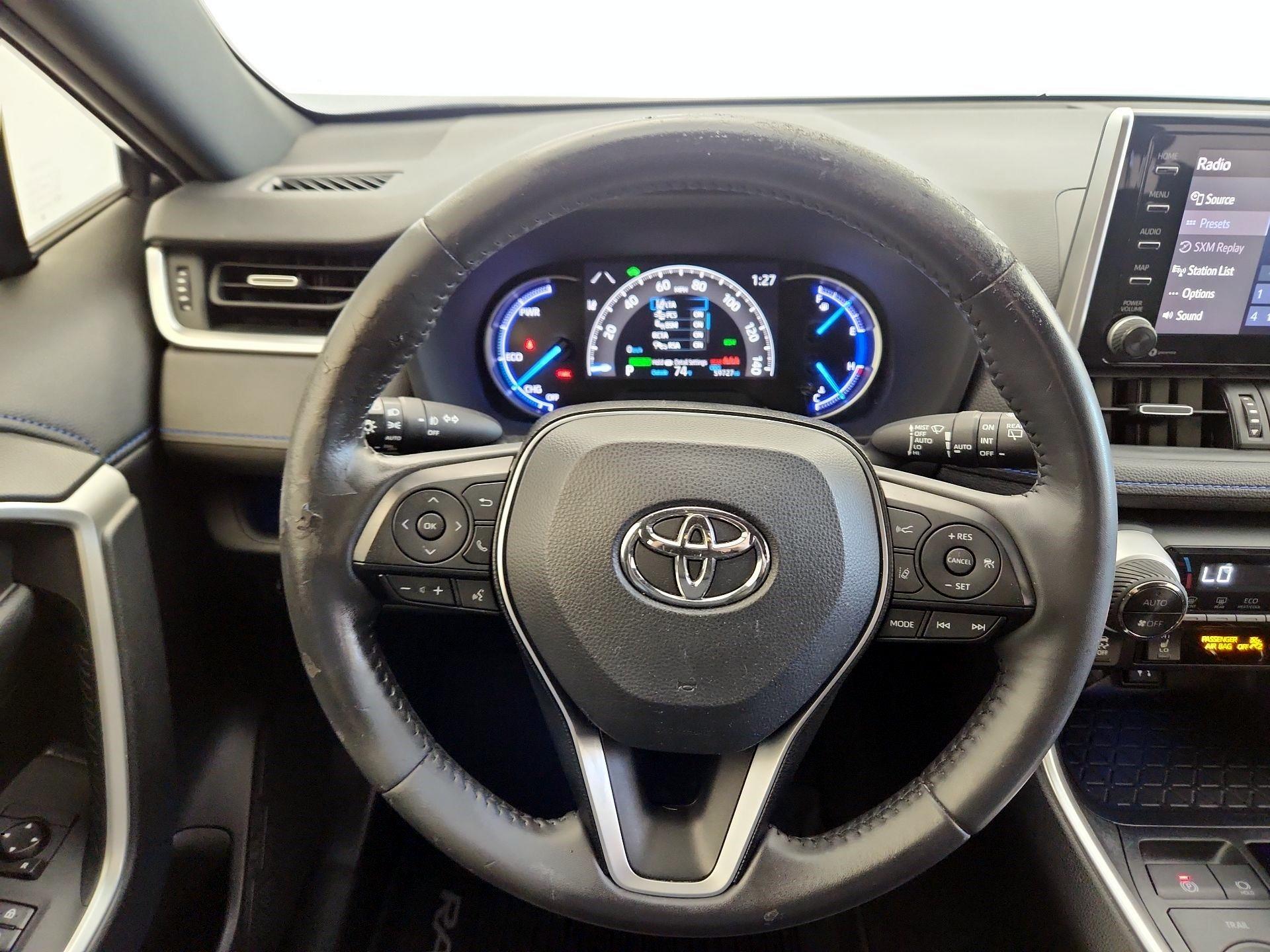 Thumbnail: 2019 Toyota RAV4 - 10