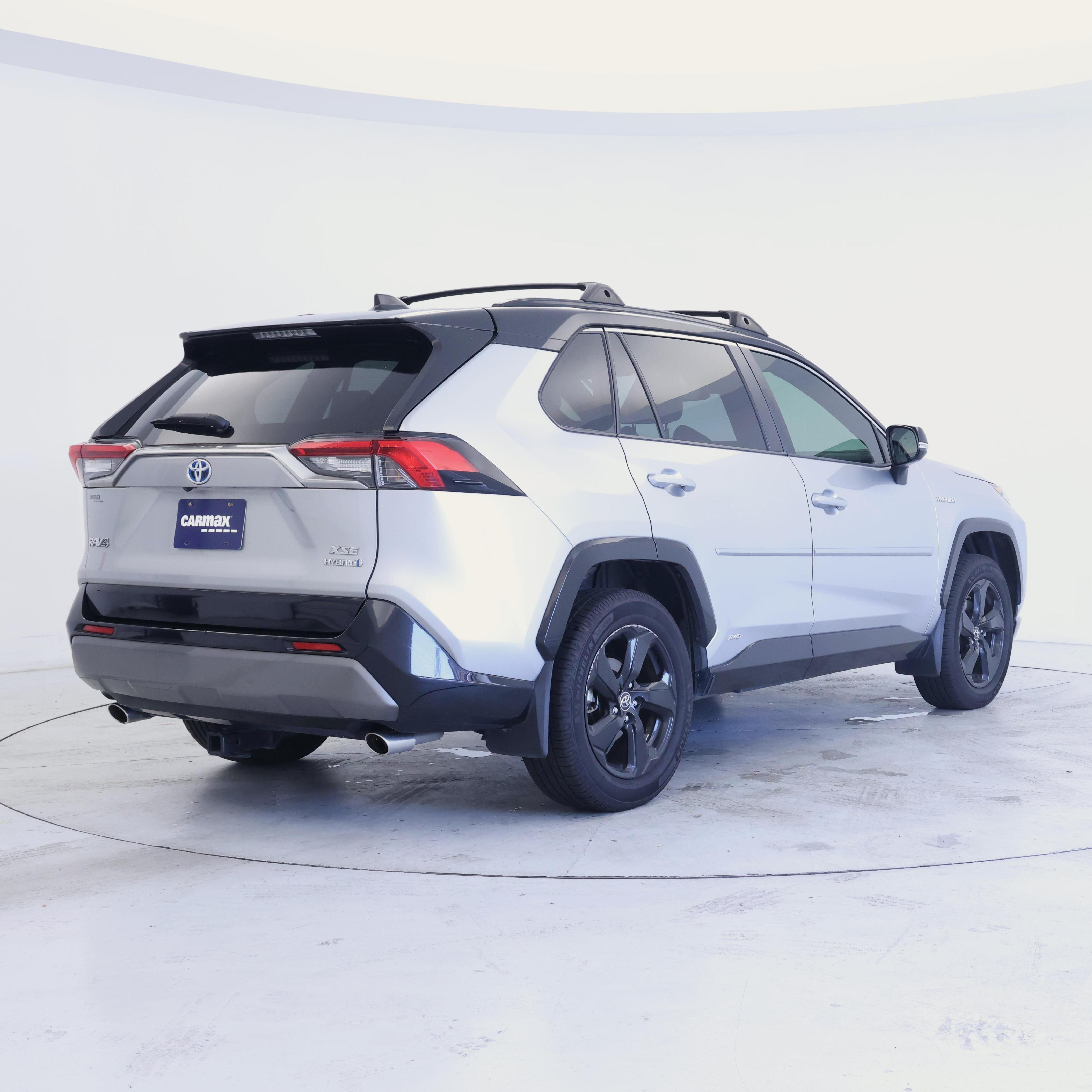 Thumbnail: 2019 Toyota RAV4 - 8