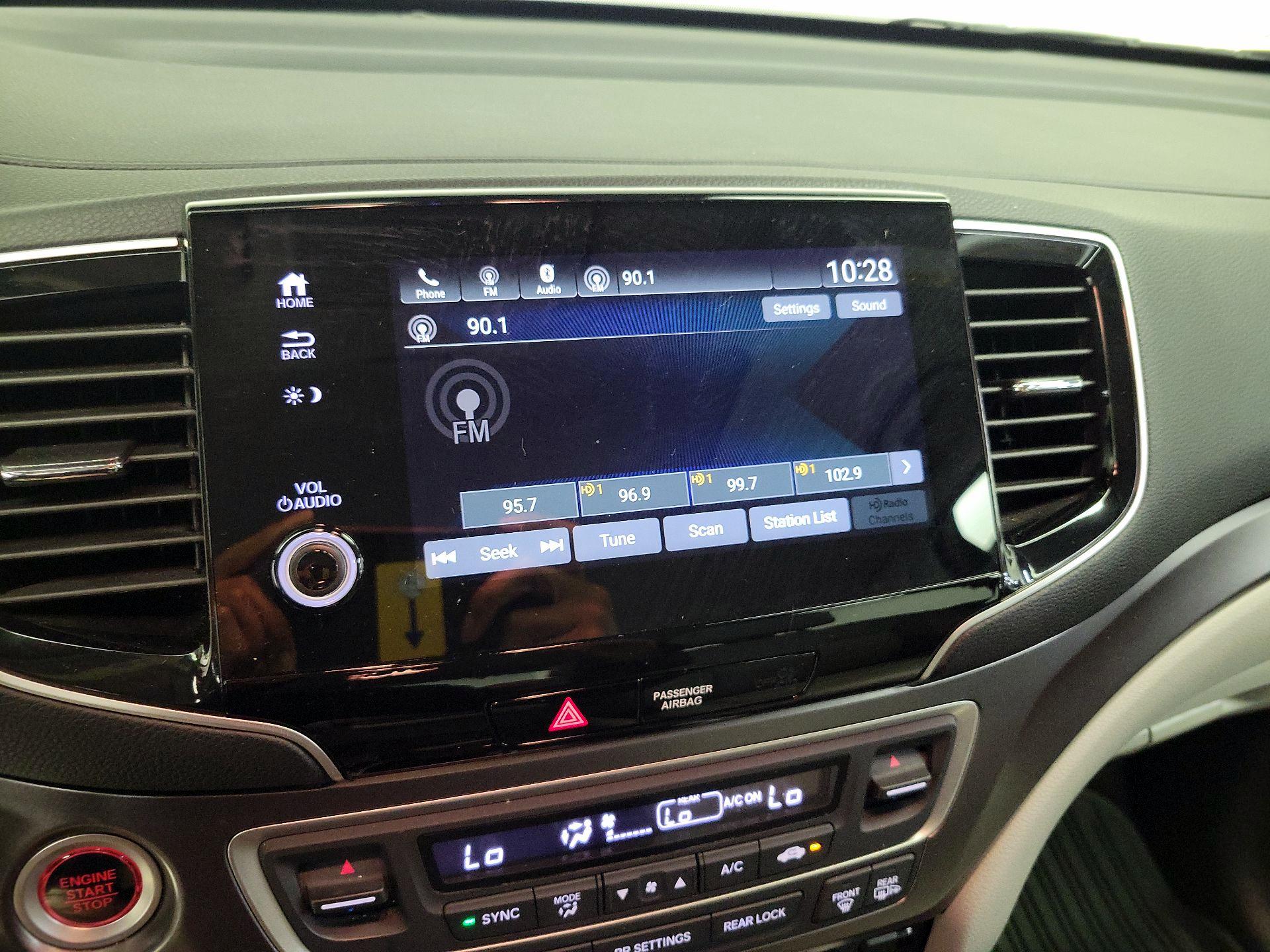 Thumbnail: 2019 Honda Pilot - 15