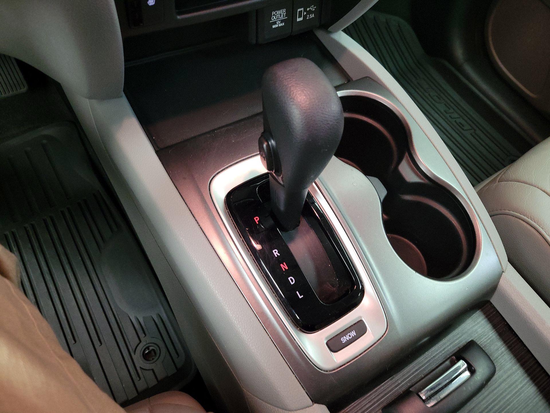 Thumbnail: 2019 Honda Pilot - 17
