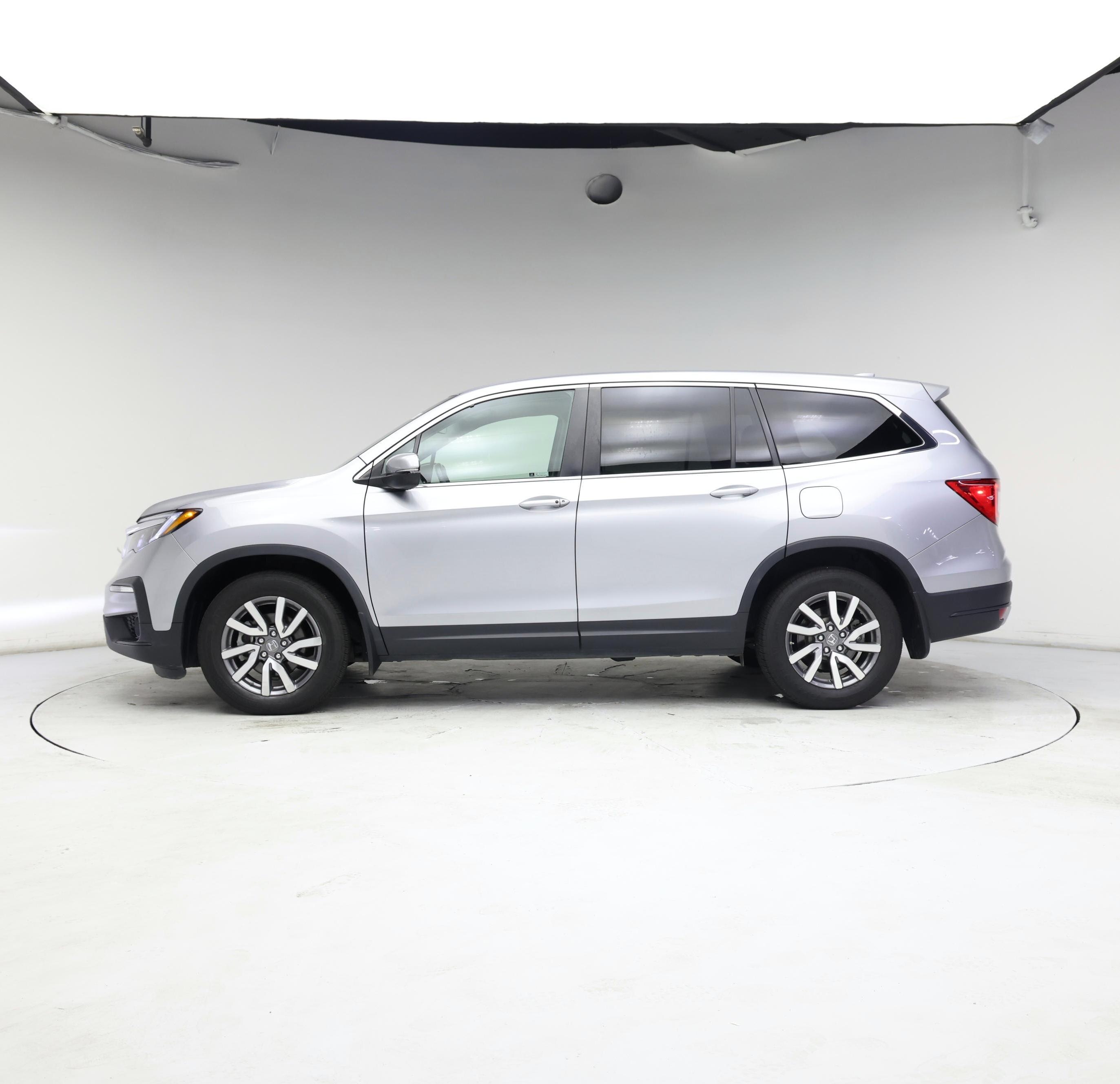Thumbnail: 2019 Honda Pilot - 3