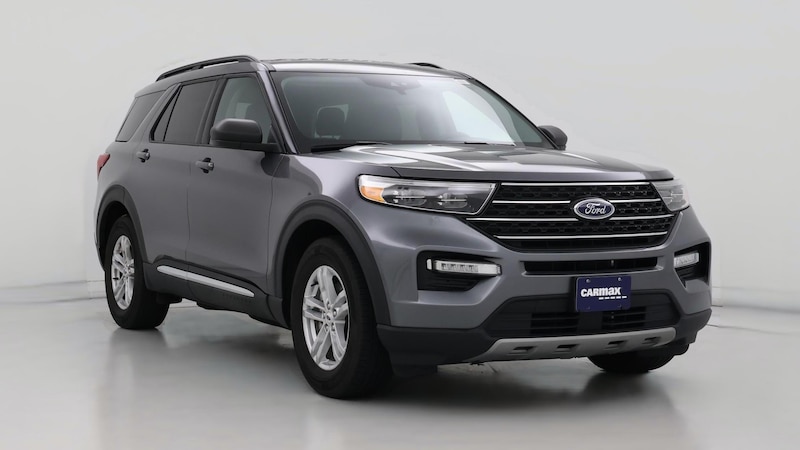 2024 Ford Explorer XLT Hero Image