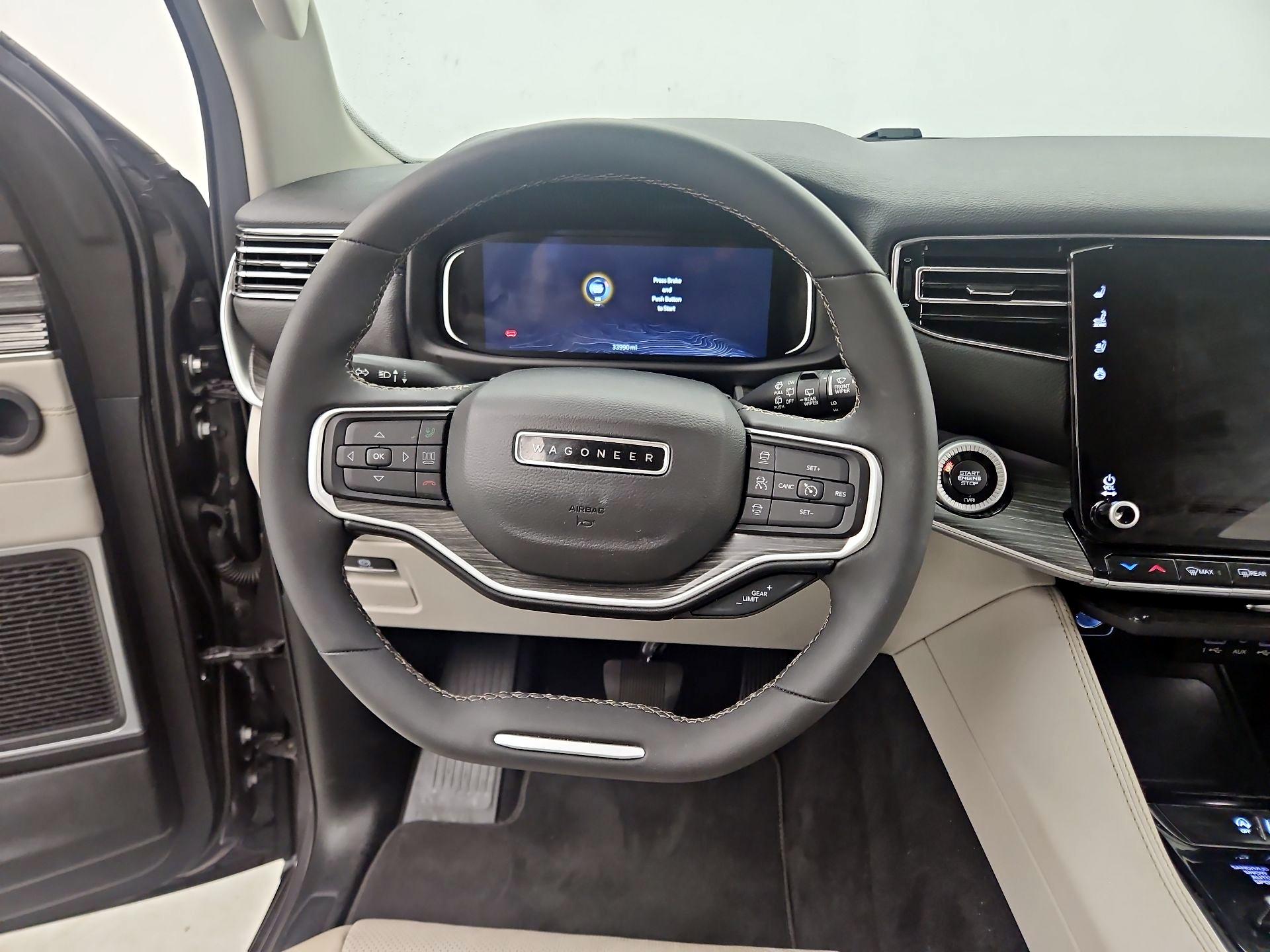 Thumbnail: 2023 Jeep Wagoneer - 10